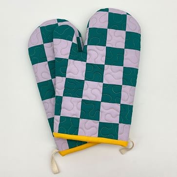 Oven Mitt In Pink Green Check - Image 1