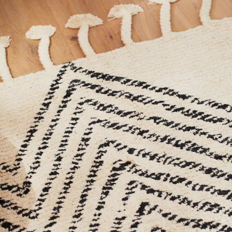 Zig Zag Tassel Washable Cotton Rug 5x8 - Image 1