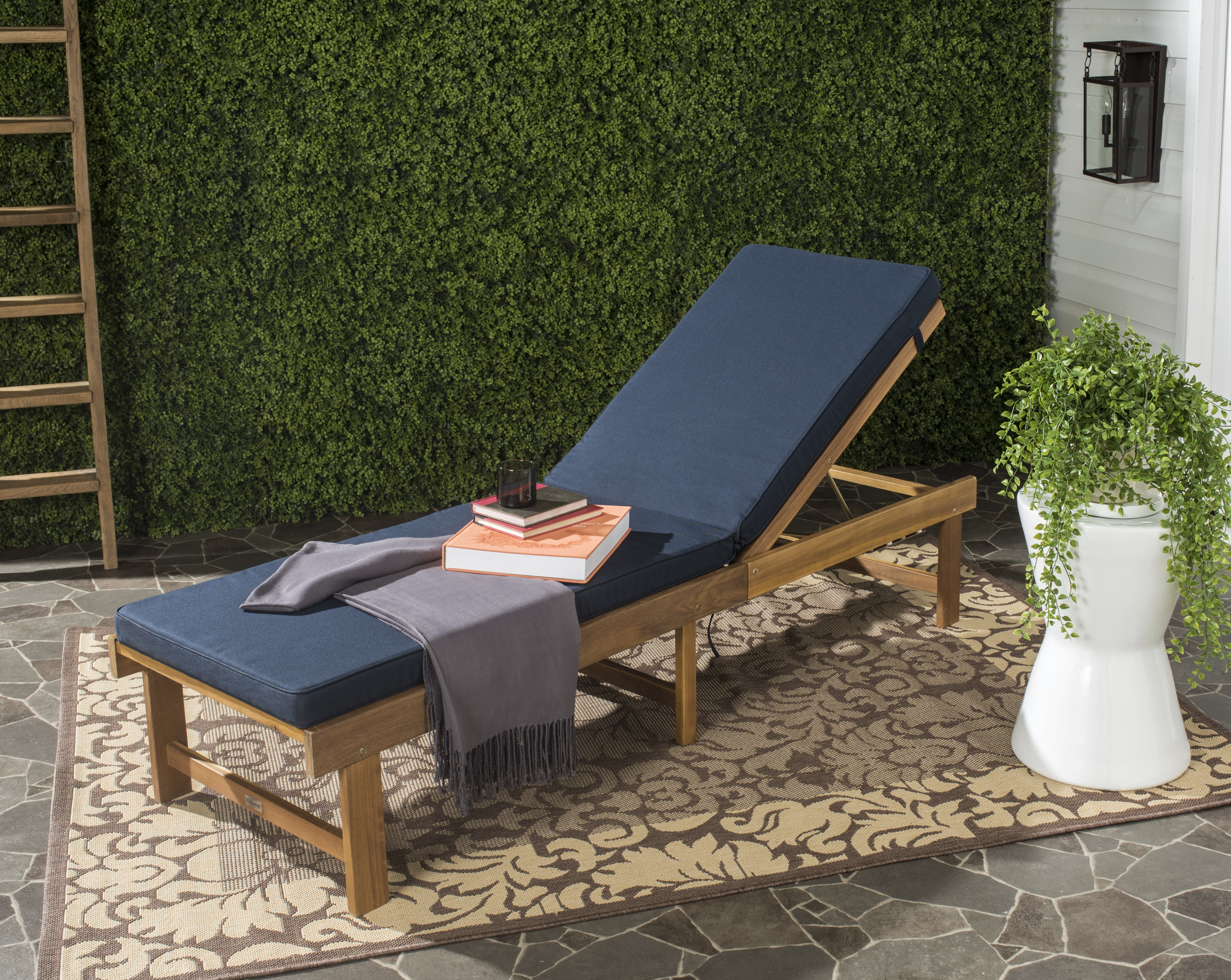 Inglewood Chaise Lounge Chair - Natural/Navy - Safavieh - Image 5