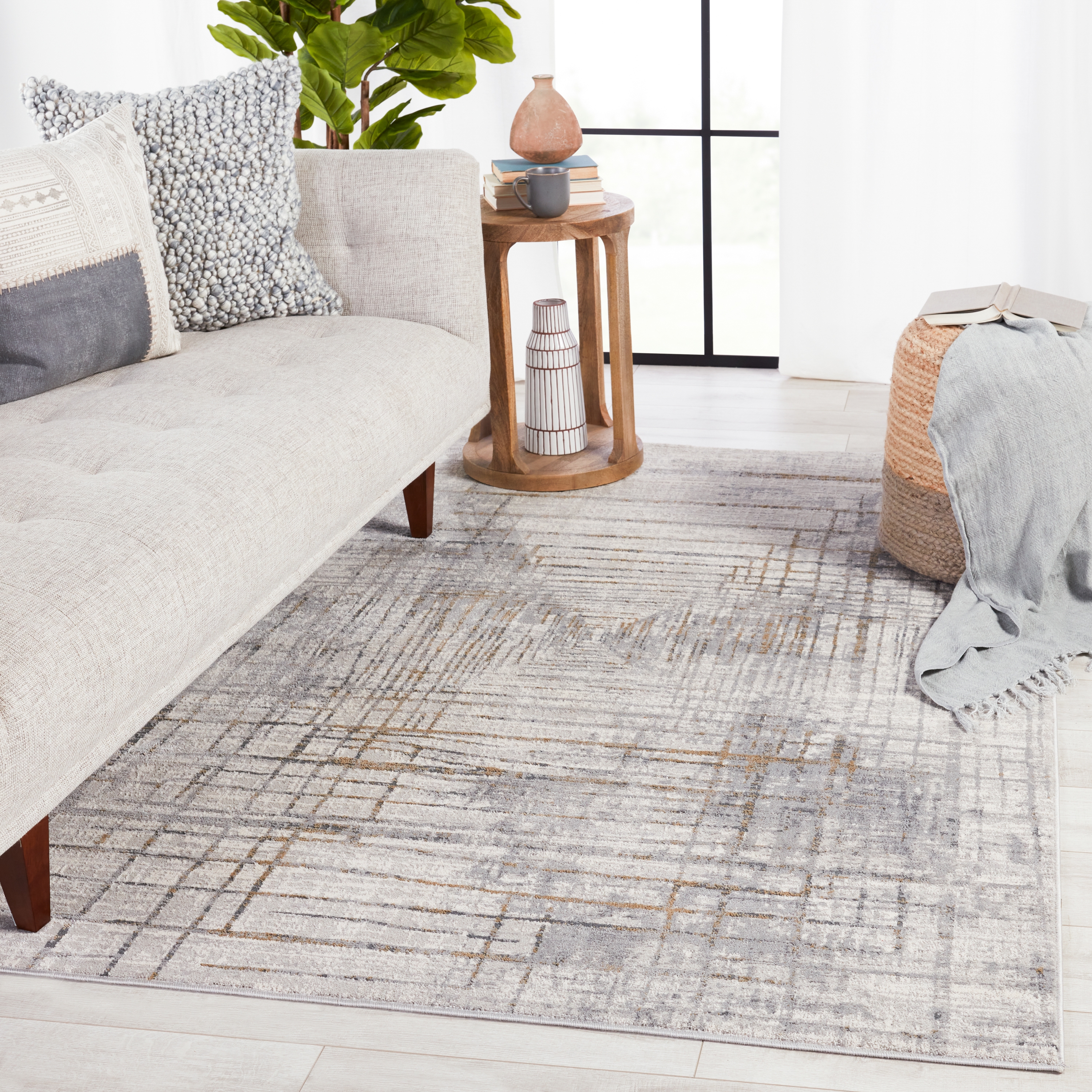 Vibe by Toril Abstract Gray/ Gold Area Rug (8'X10') - Image 4