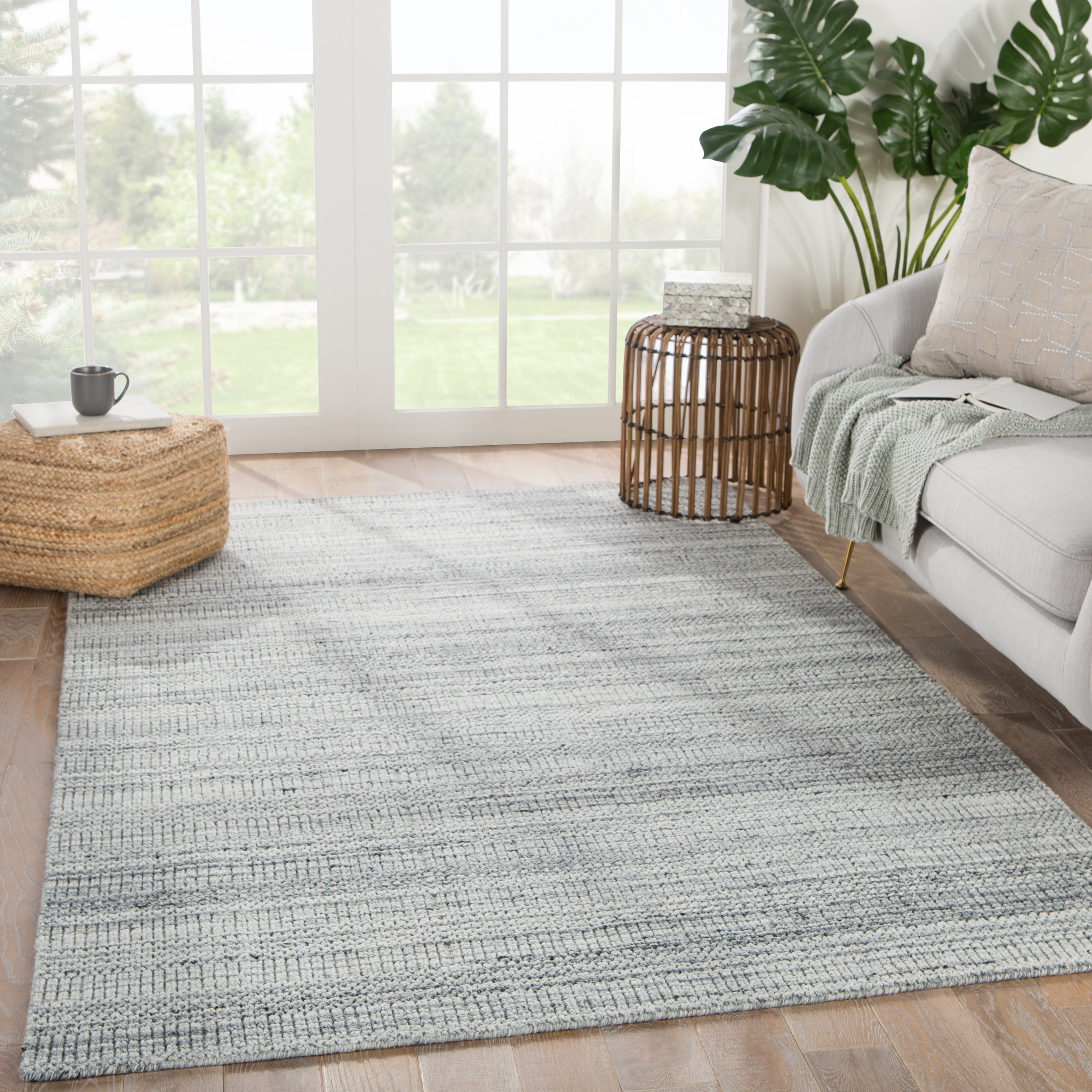 Halden Handmade Solid Gray Area Rug (9'X12') - Image 4