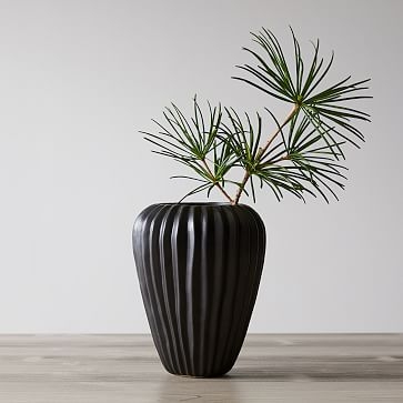 Sanibel Wide Vase, Black - Image 0