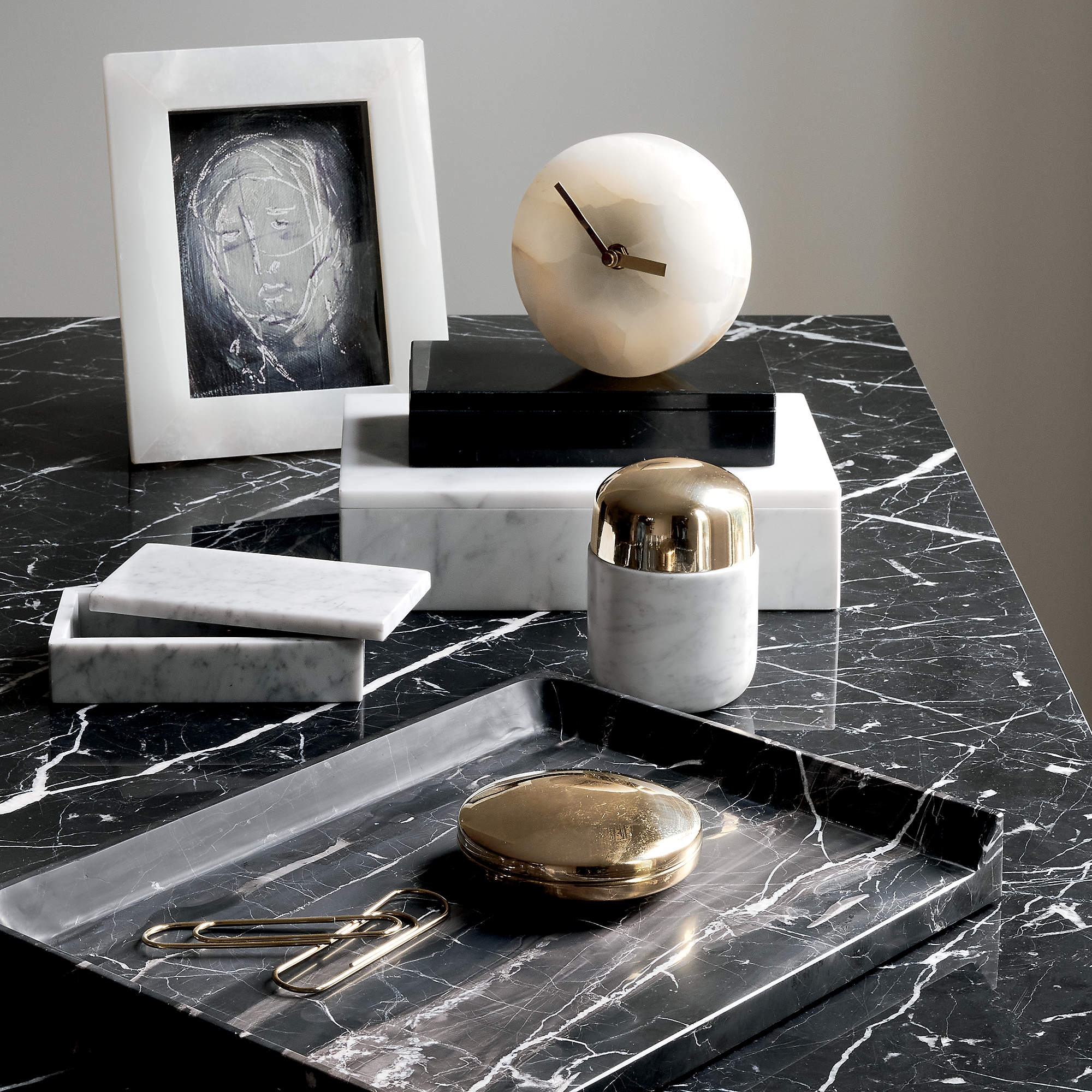 Onyx Table Top Clock - Image 3