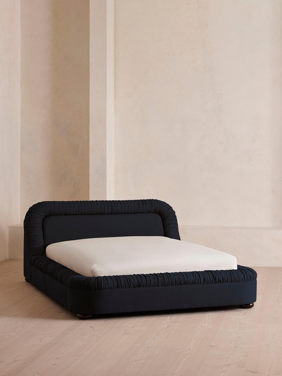 Vara Bed, Queen, Linen, Indigo, US - Image 0