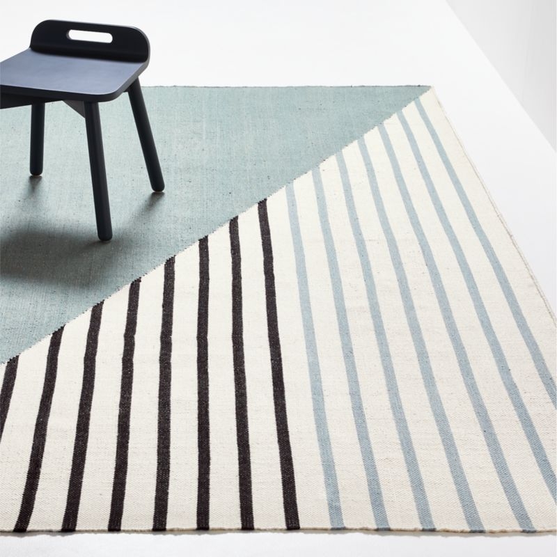 8'x10' Colorblock Stripe Performance Rug - Image 1