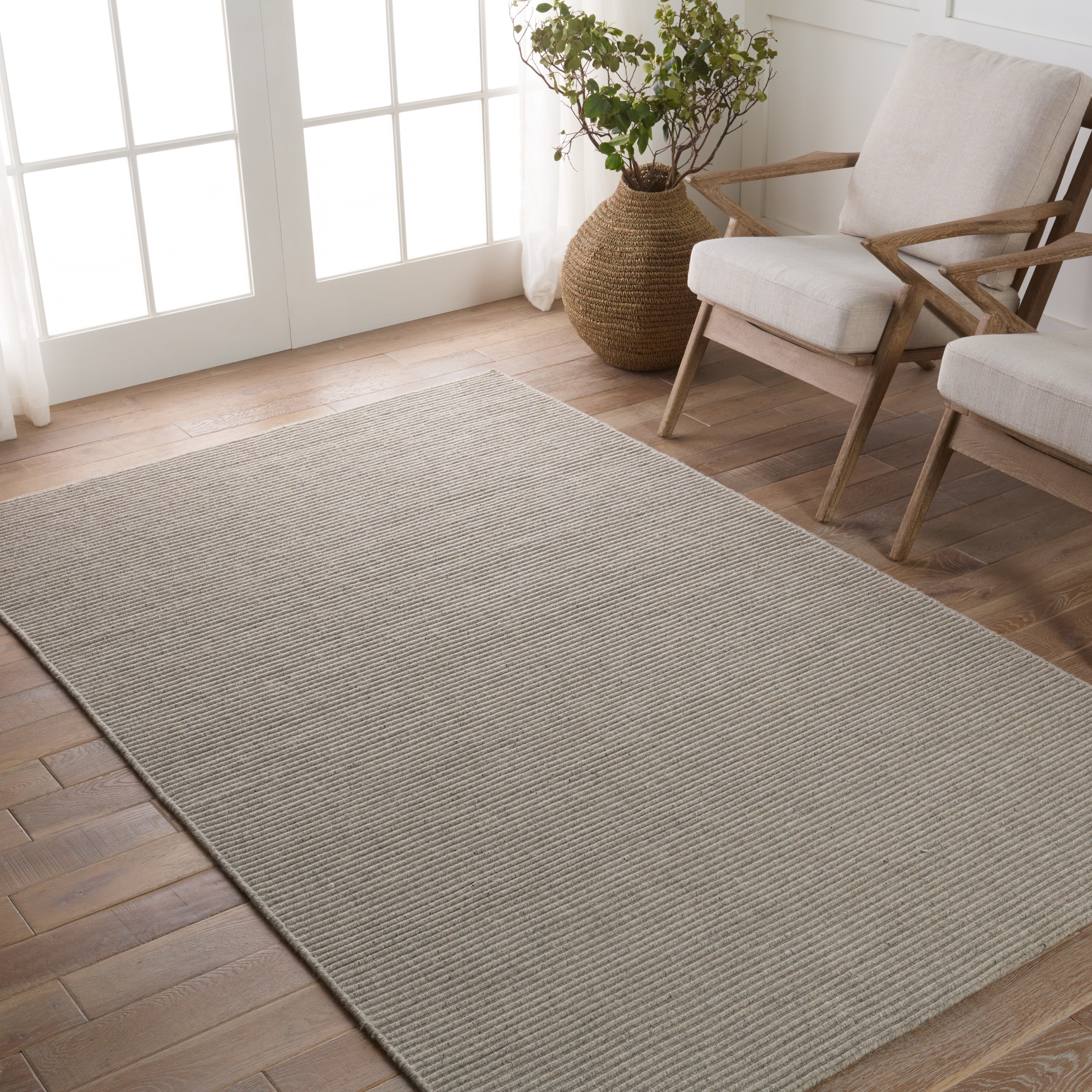 Shyre Handmade Solid Gray Area Rug (6'X9') - Image 4