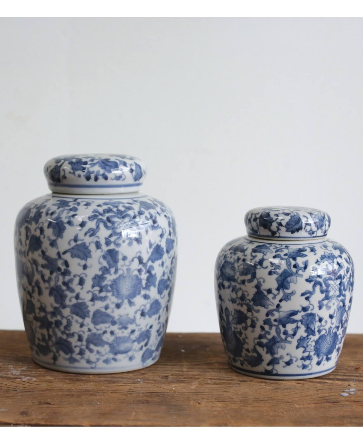 Blue & White Ceramic Ginger Jar with Lid - Image 1