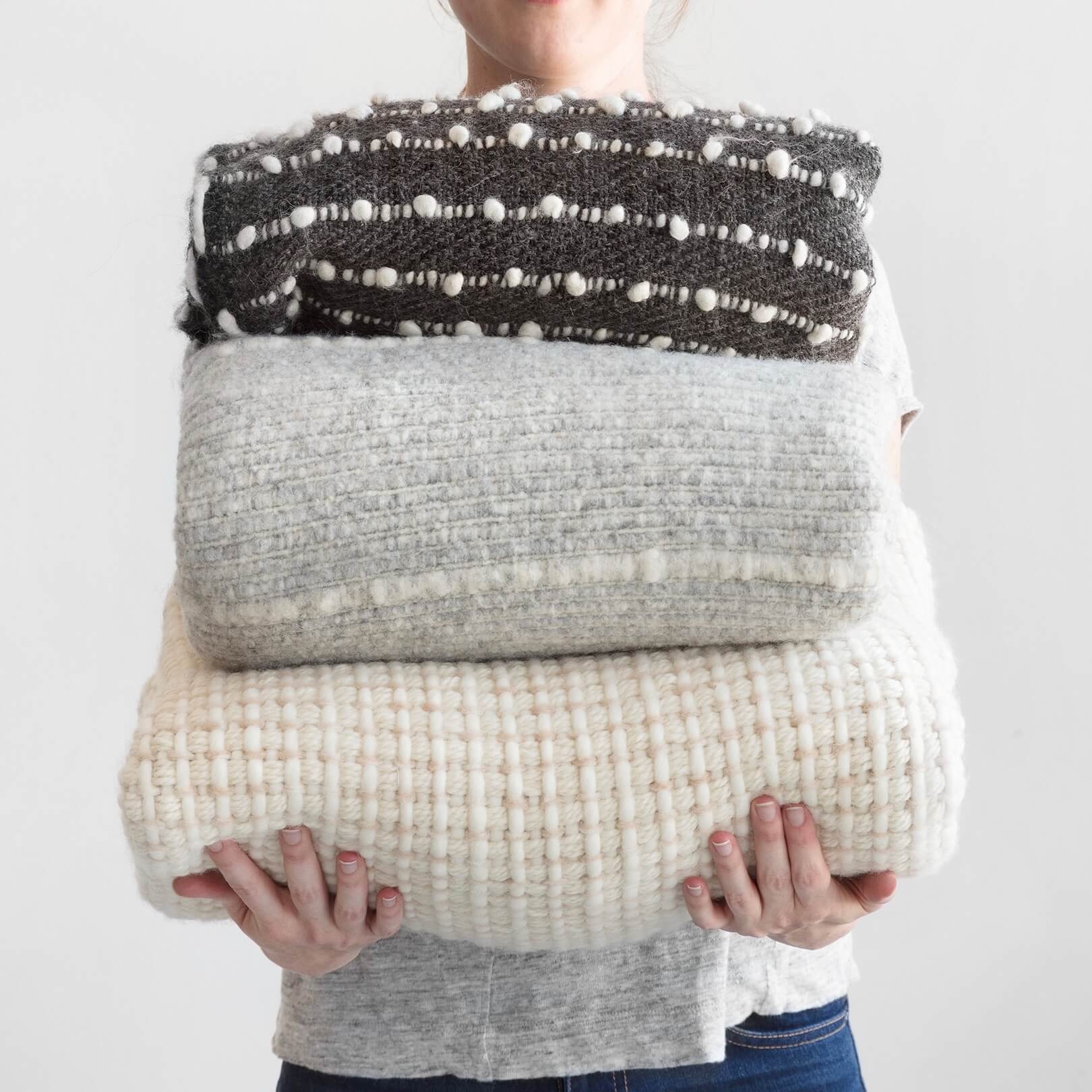The Citizenry Contigo Chunky Wool Throw | Grey - Image 2