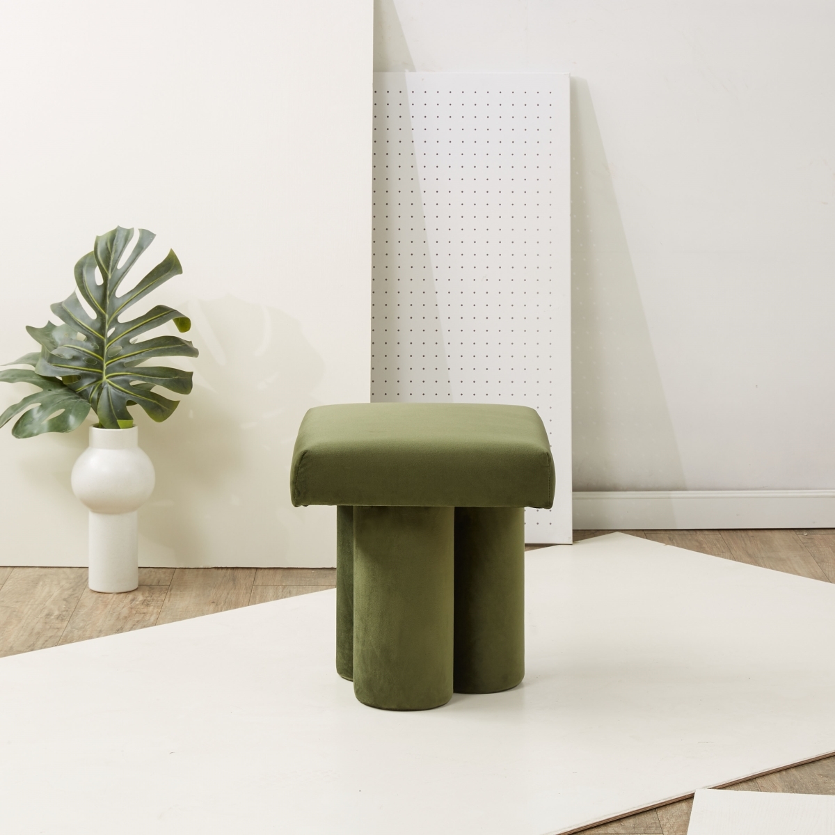 Deangelo Velvet Ottoman - Forest Green - Image 1