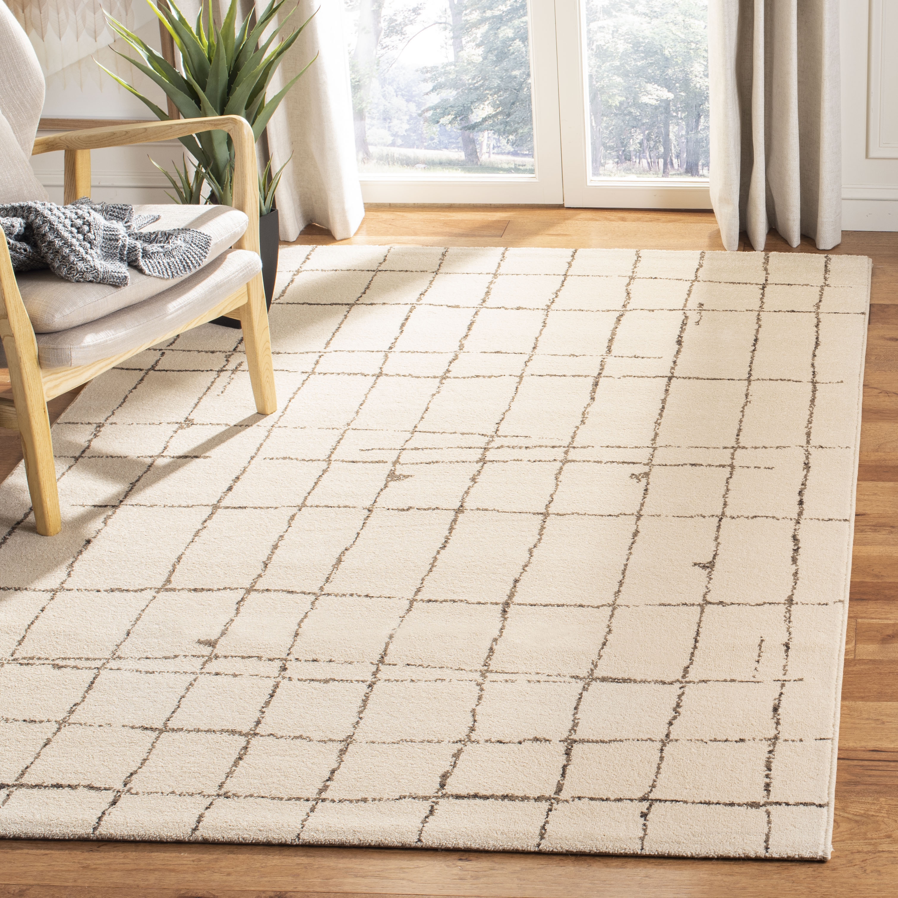 Arlo Home Woven Area Rug, TUN1411-KMK, Ivory,  4' X 6' - Image 1
