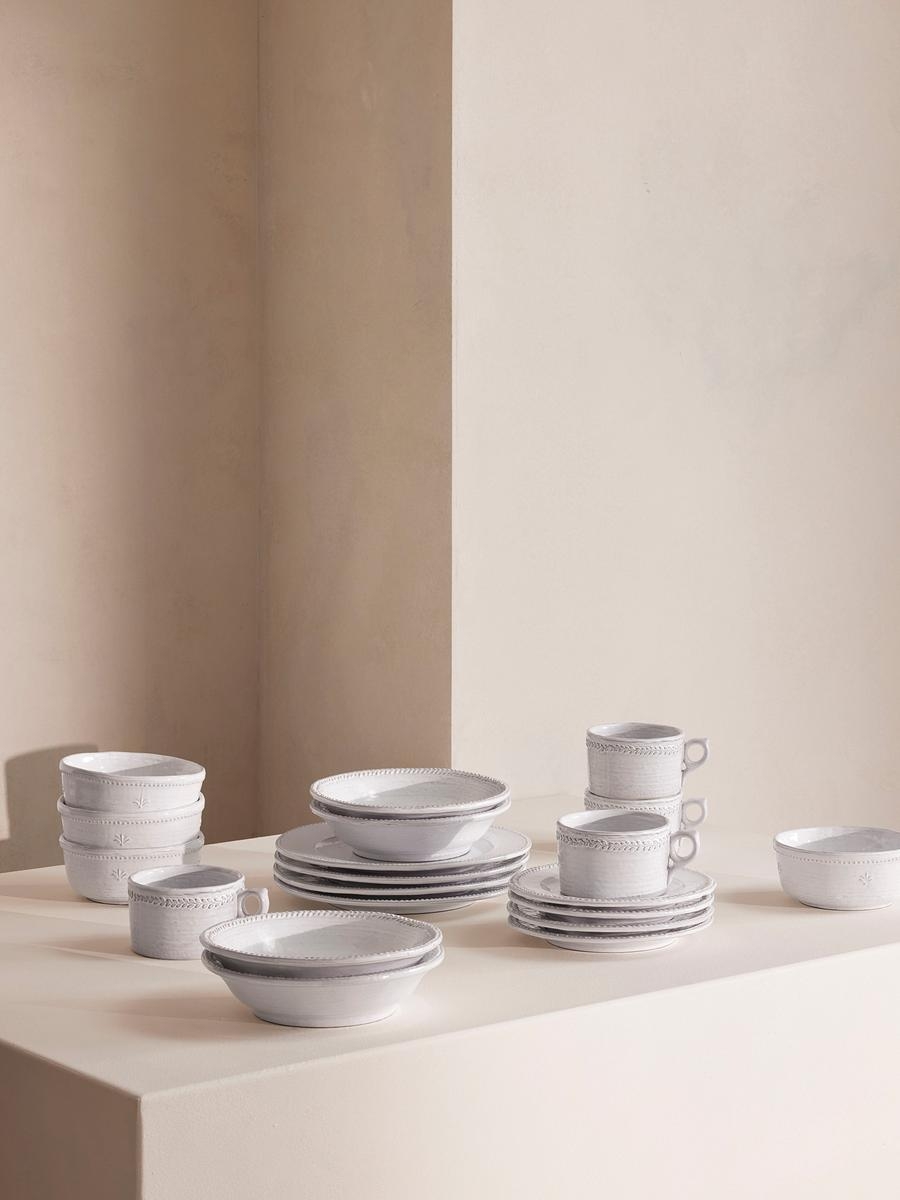 Hillcrest White 20 Piece Dinnerware Set - Image 0