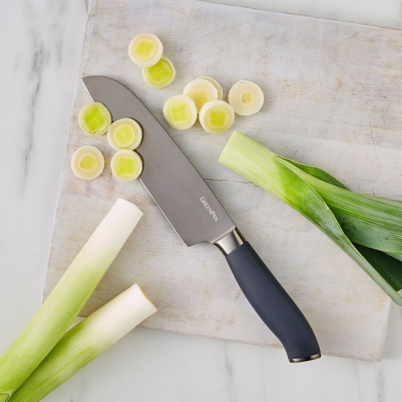 GreenPan ™ 7" Titanium Santoku Knife - Image 2
