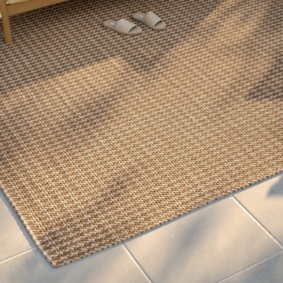 Hundur 9 x 12 Indoor/Outdoor Rug - Houndstooth - Image 0