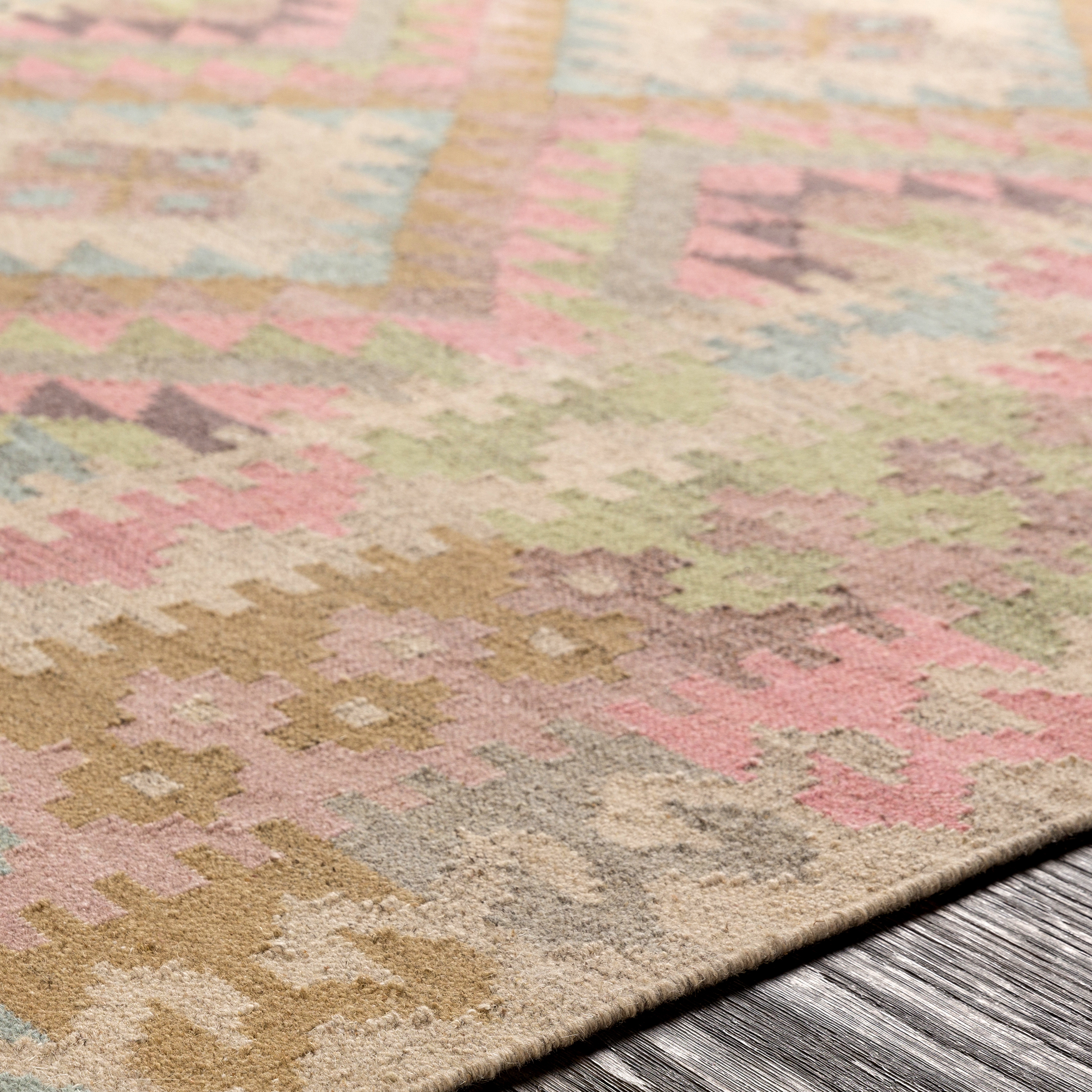Adia Pink Indoor 2' x 3' Handmade Rug - Image 3