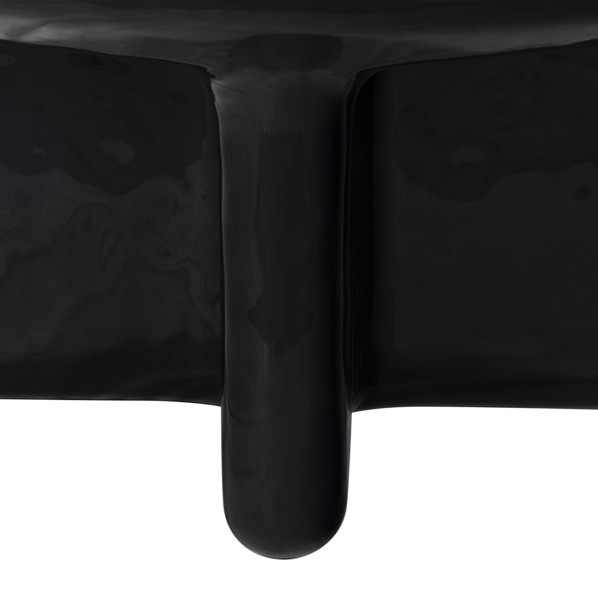 Tressarose Round Coffee Table - Black - Image 4