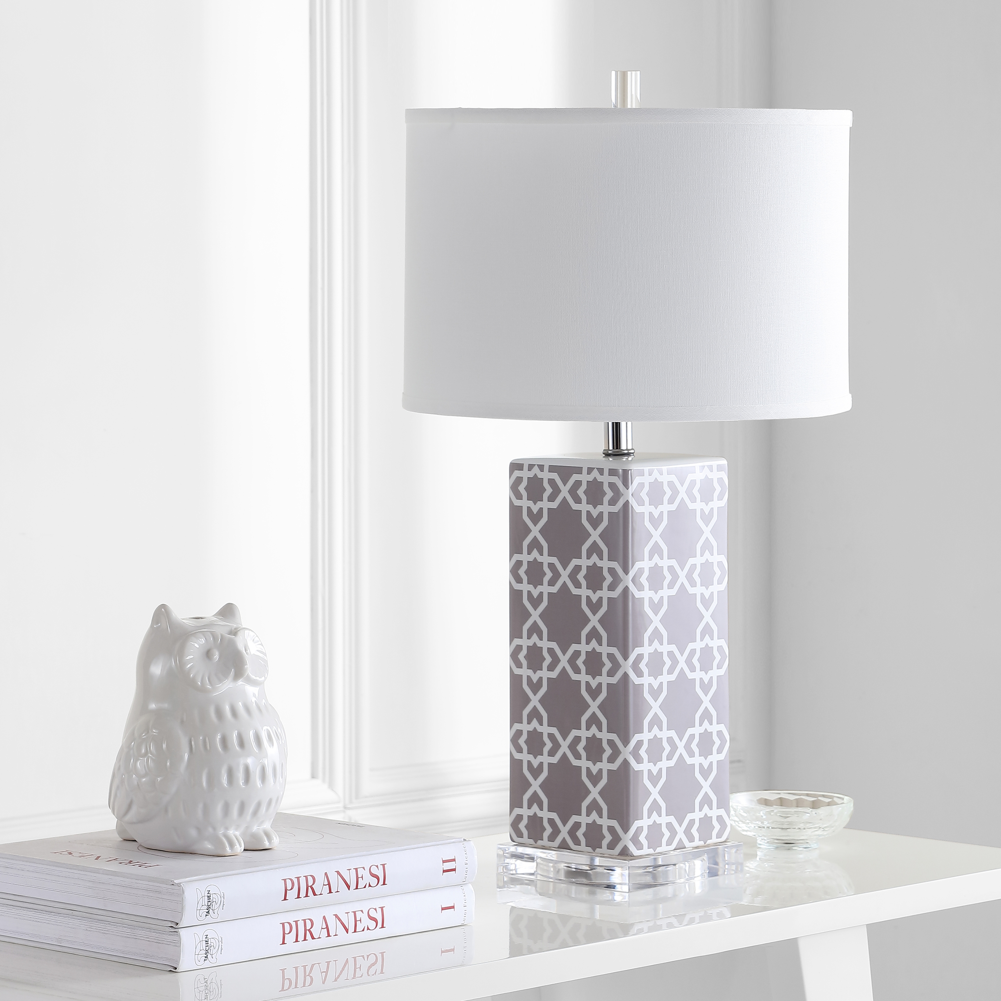 Quatrefoil 27-Inch H Table Lamp - Grey - Safavieh - Image 4