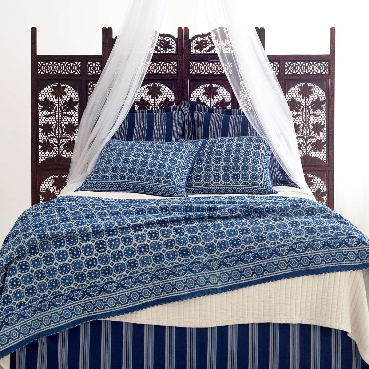Boyfriend Ivory matelasse coverlet - Image 2
