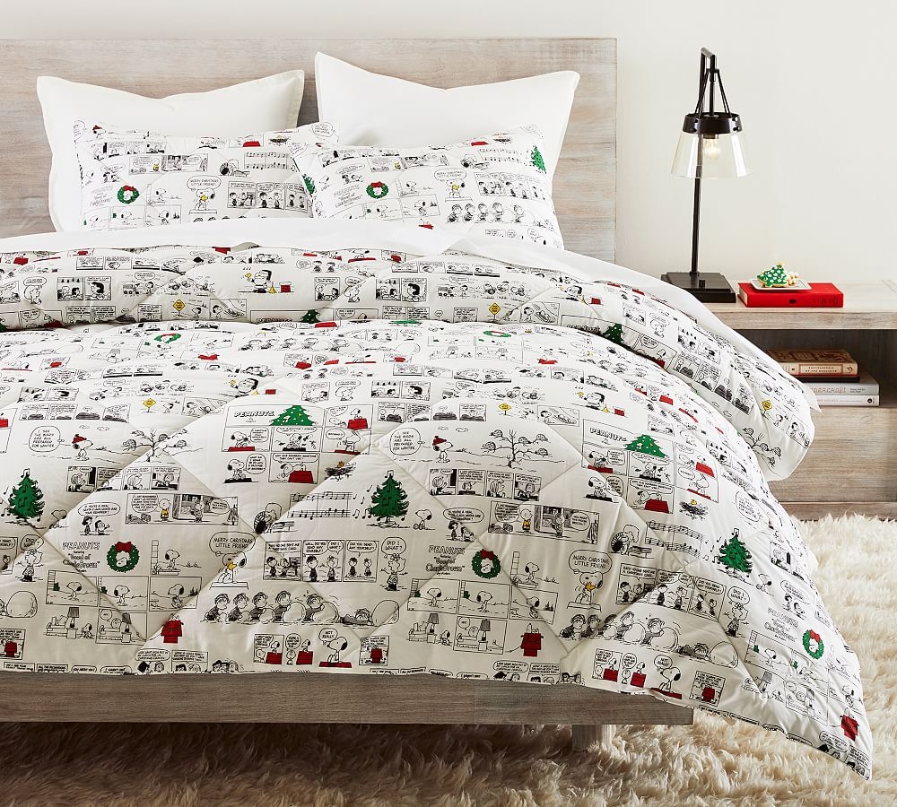Peanuts(TM) Holiday Organic Percale Comforter, Full/Queen - Image 0