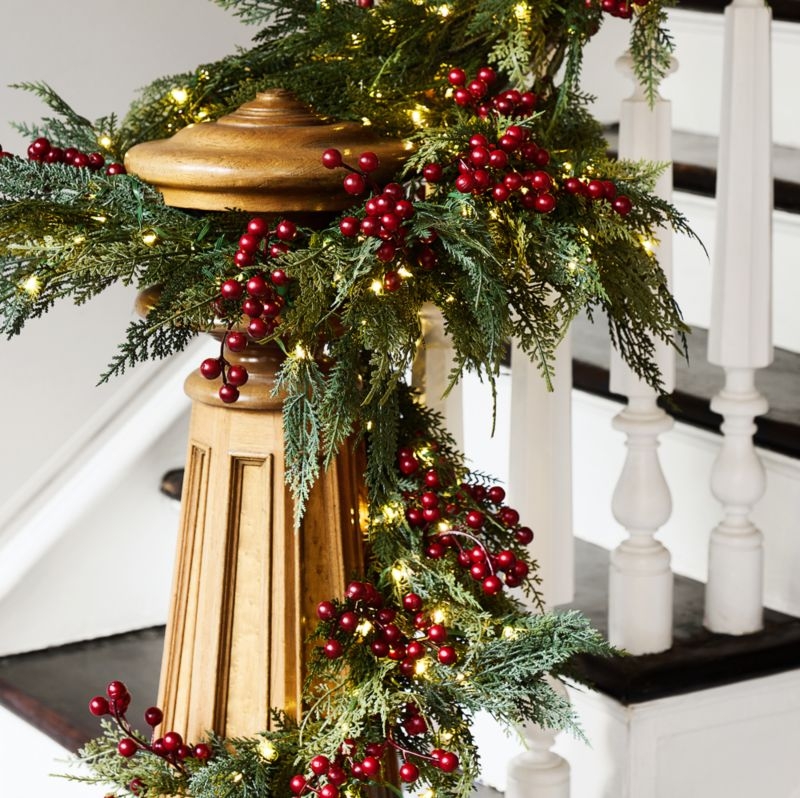 Faux Pre-Lit Hemlock & Berry Garland 6' - Image 9