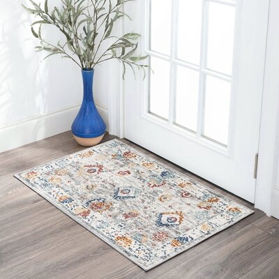 Georgette Traditional Floral Area Rug, Cream - Image 0