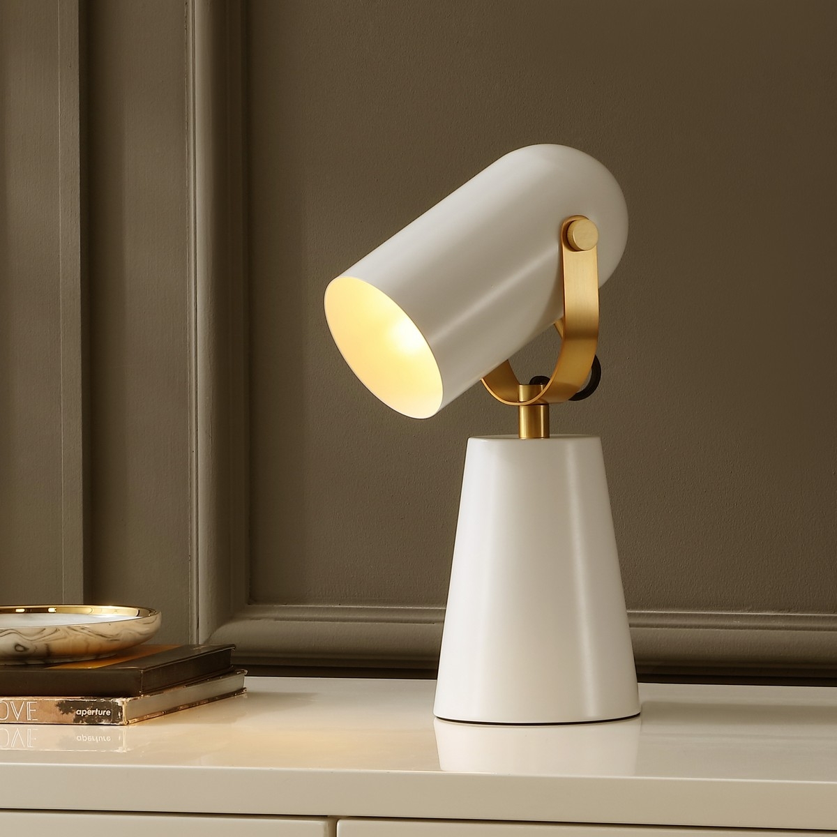 Clarst 13 Inch Table Lamp - White / Brass - Safavieh - Image 2