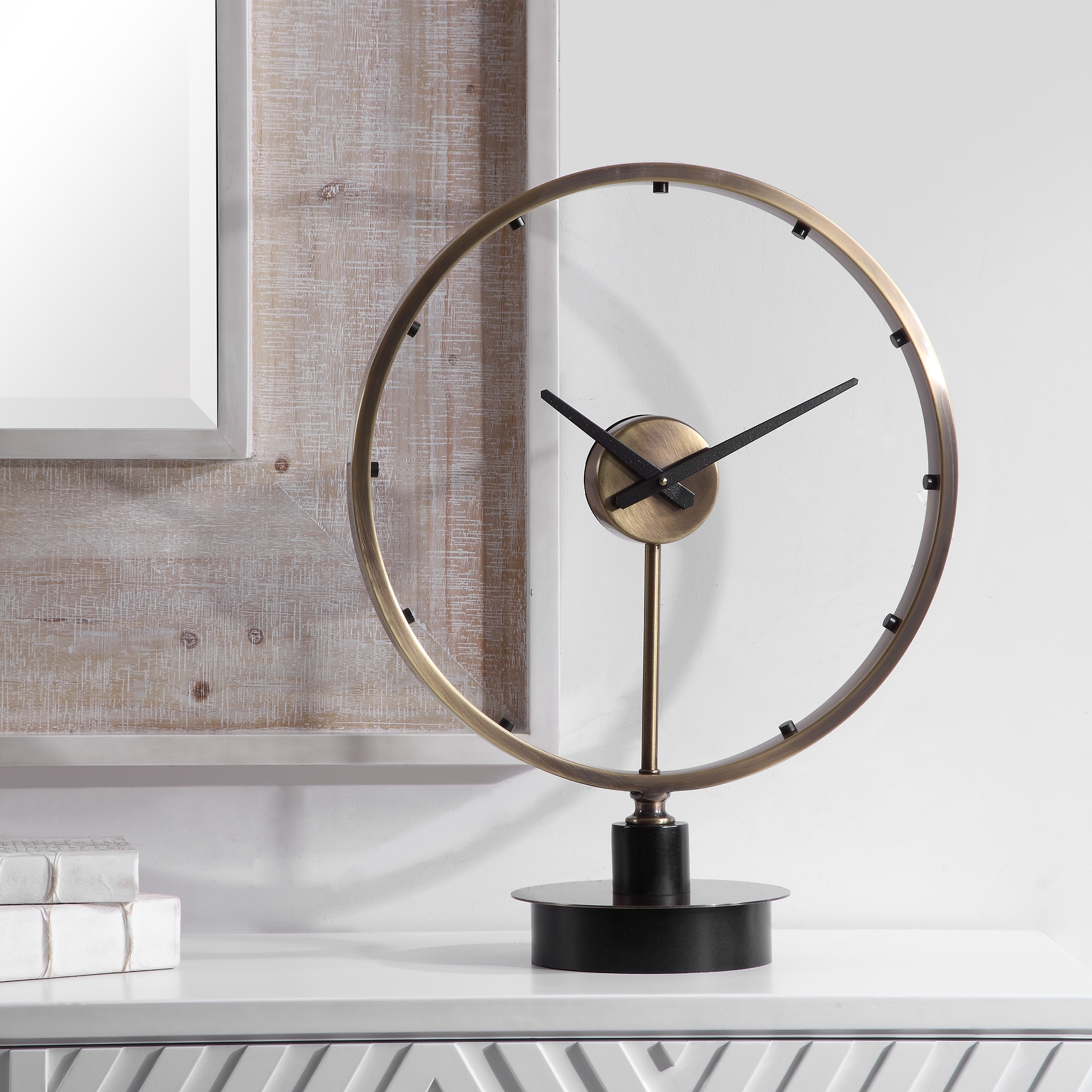 Davy Modern Table Clock - Image 4