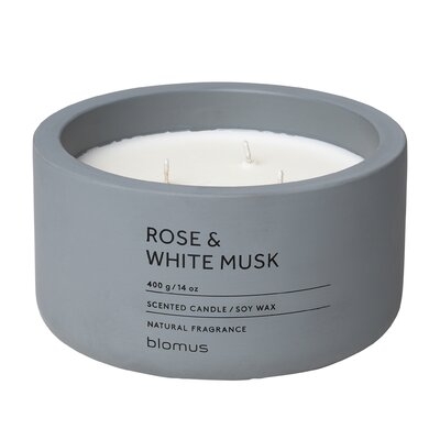 Rose and White Musk Scented Jar Candle - Image 0