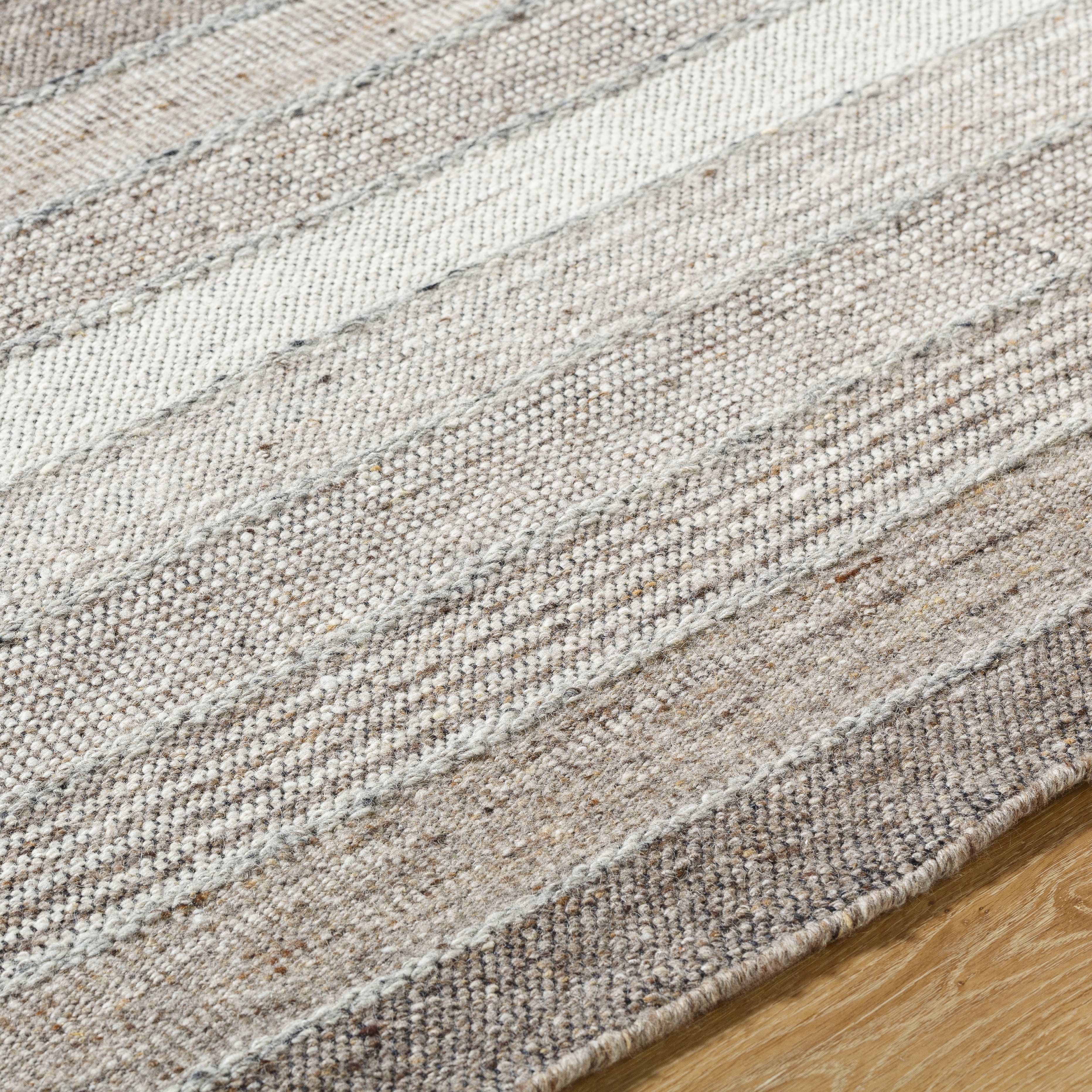 Celtic Beige Indoor 5' x 7'6" Handmade Rug - Image 2