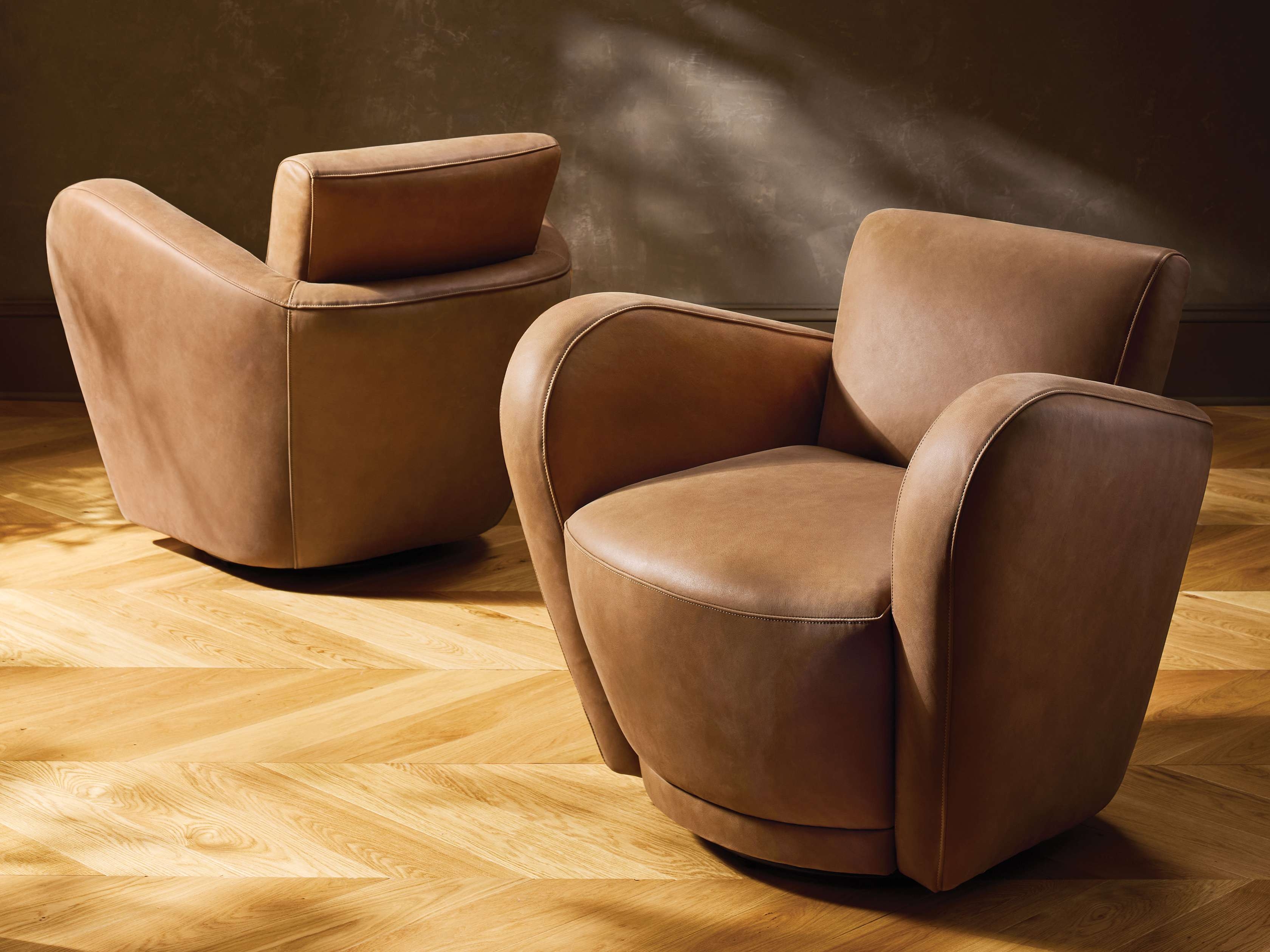 Amelia Swivel Chair Leather Lukas Ranch - Image 0