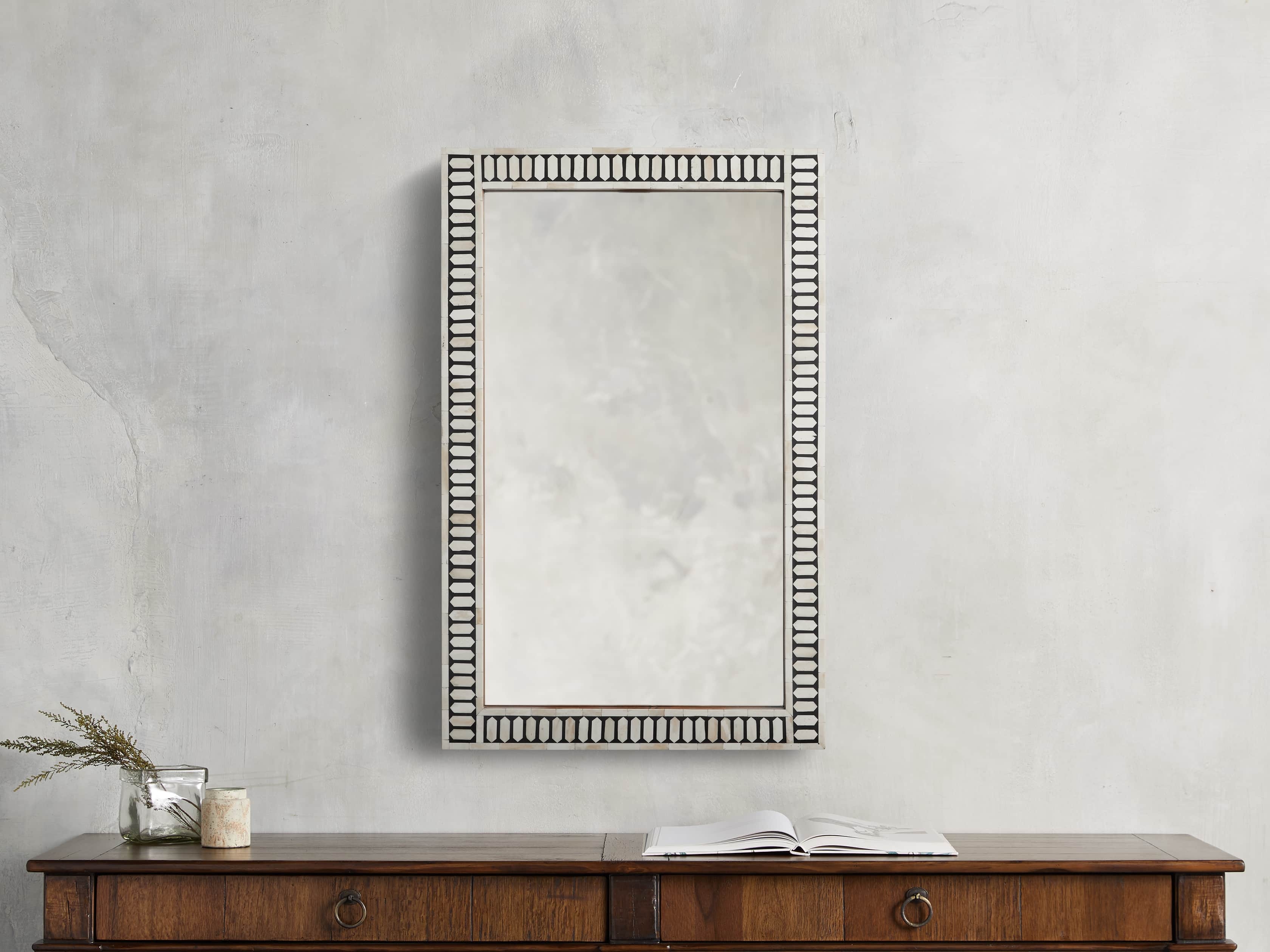 Jantar Wall Mirror in Bone White - Image 0