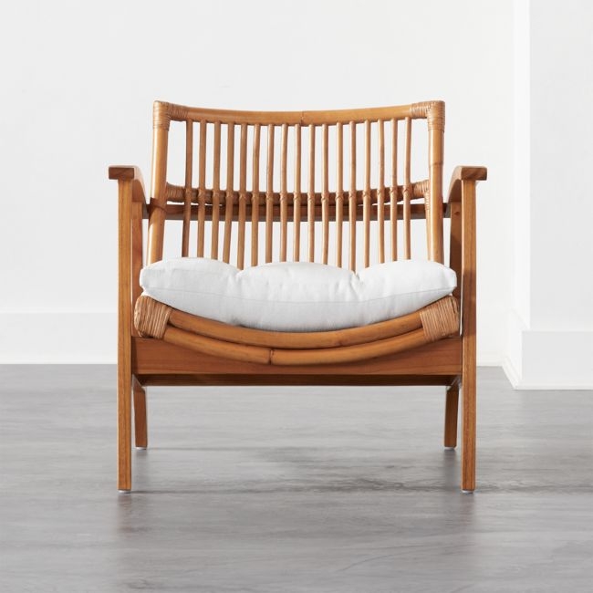 Noelie Rattan Lounge Chair with White Cushion, Mikkeli White - Image 1