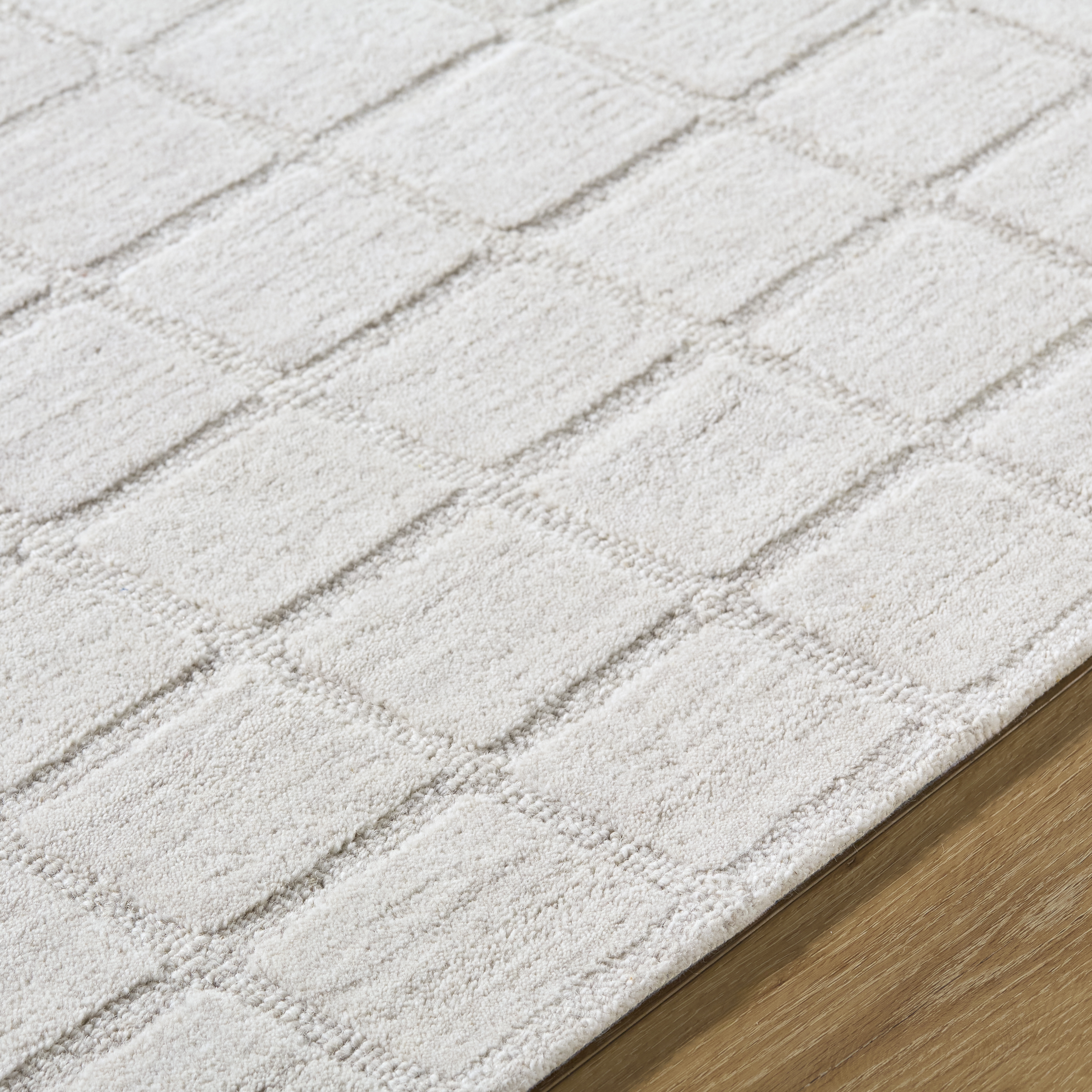 Benchcraft  Indoor 8' x 10' Handmade Rug - Image 2