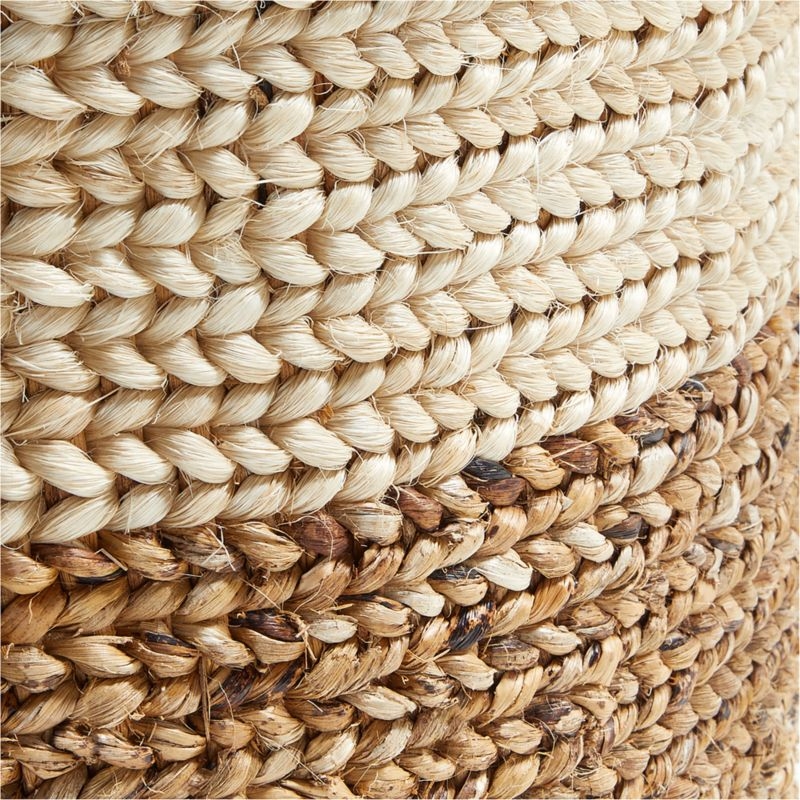 Small Banana Bark Woven Basket - Image 1