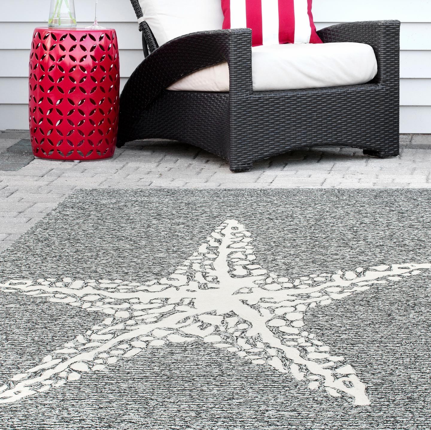 Hand Hooked Marine  Indoor/ Outdoor area rug Area Rug - Image 4