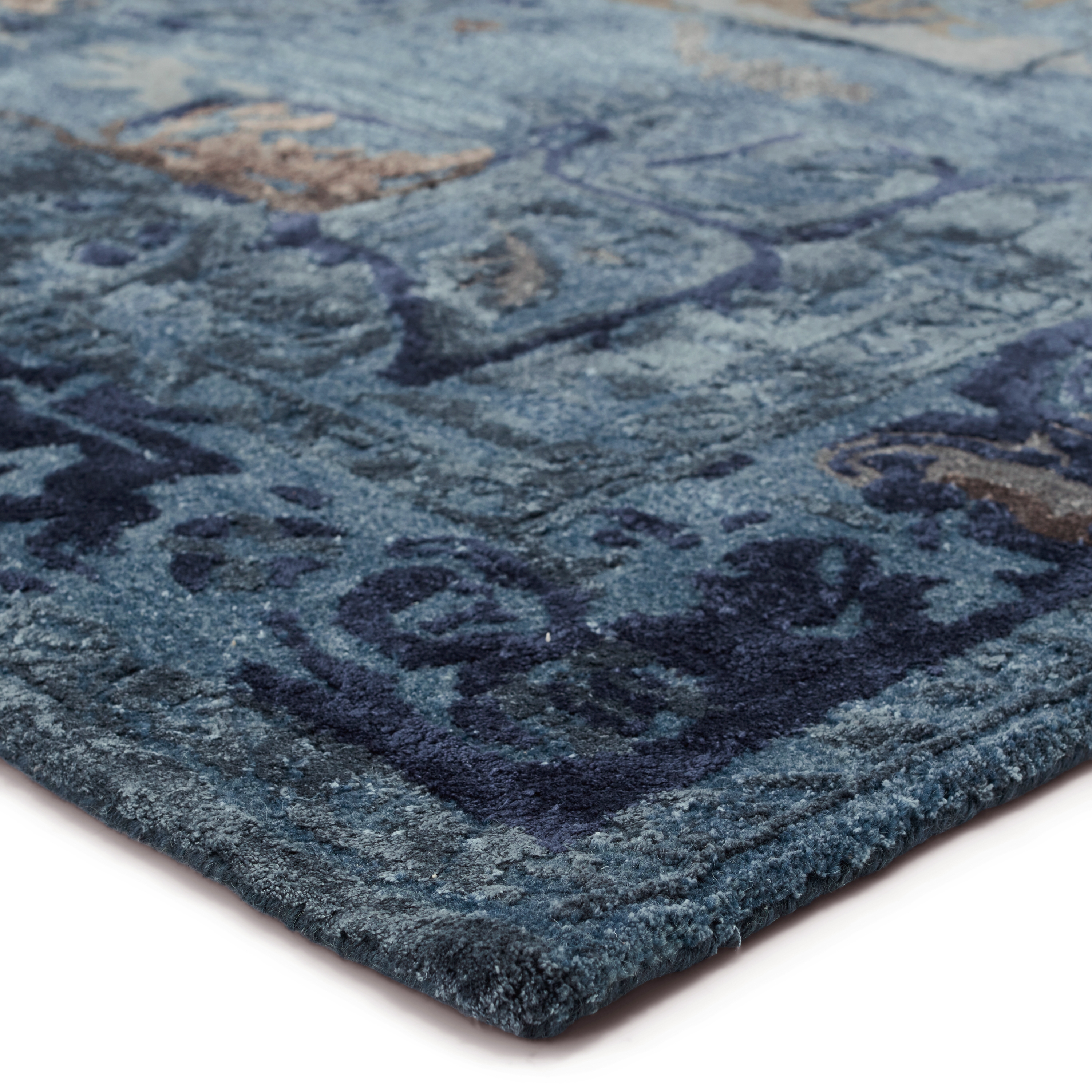 Margot Handmade Medallion Blue/ Gray Area Rug (5'X8') - Image 1