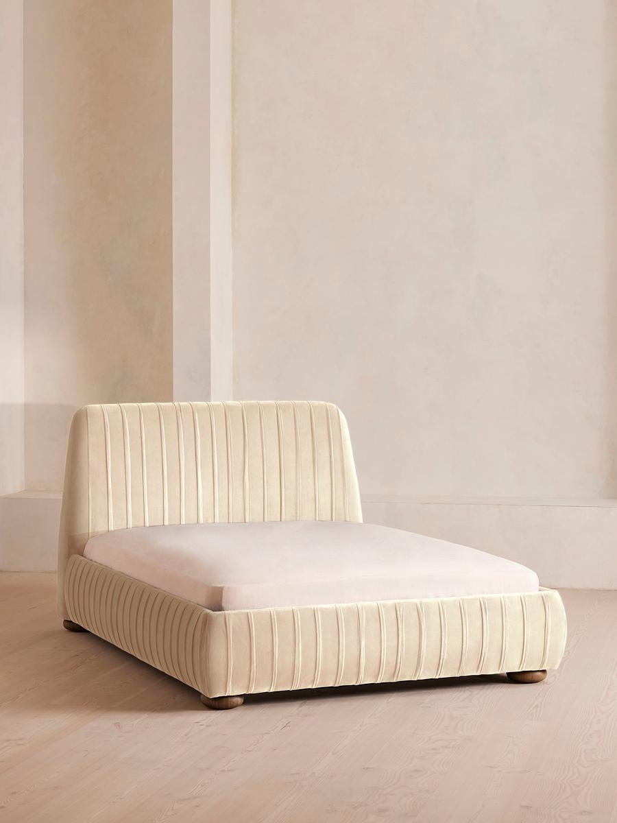 Vivienne Bed, Full, Velvet, Porcelain, US - Image 0