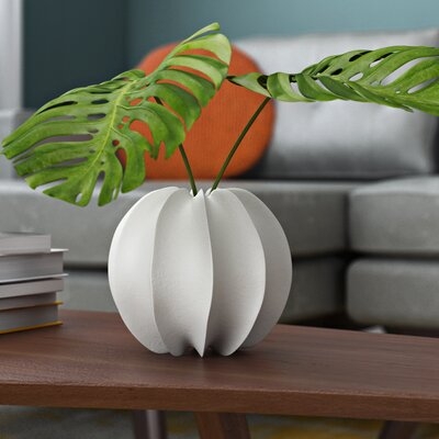 Sapelo White Vase - Image 0