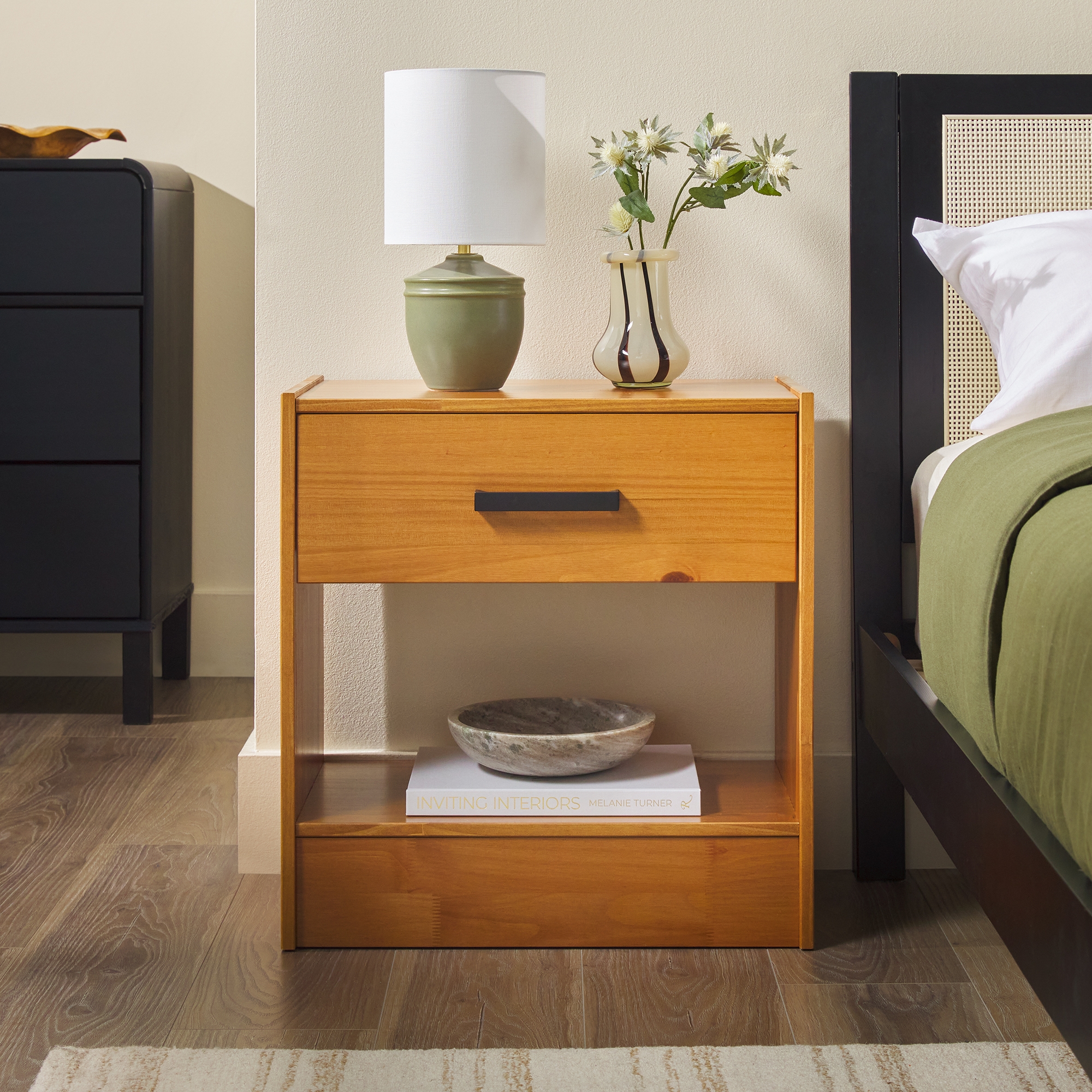 Contour & Co. Declan 1-Drawer with Handle Solid Wood Nightstand - Carmel - Image 4