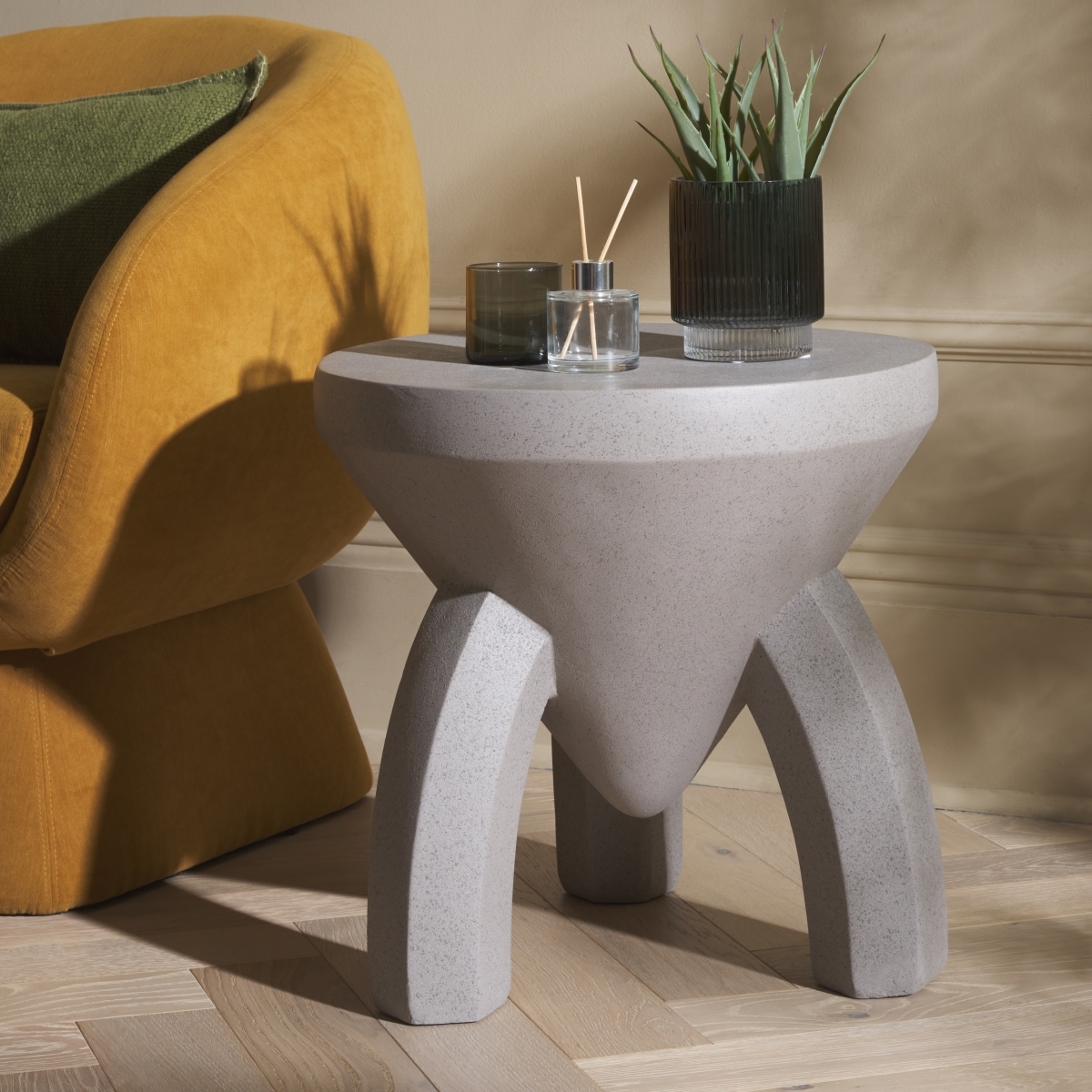 Keilani Accent Table - Grey - Safavieh - Image 1