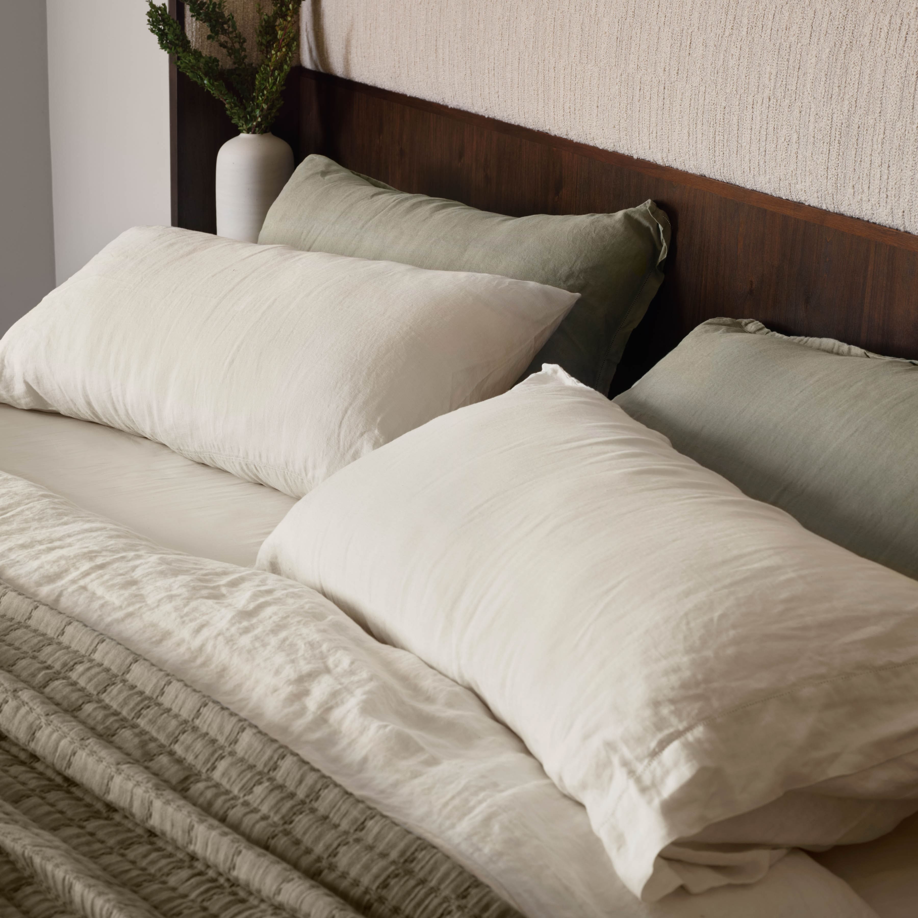 The Citizenry Stonewashed Linen Bed Sheet Set | Full | Ivory - Image 6