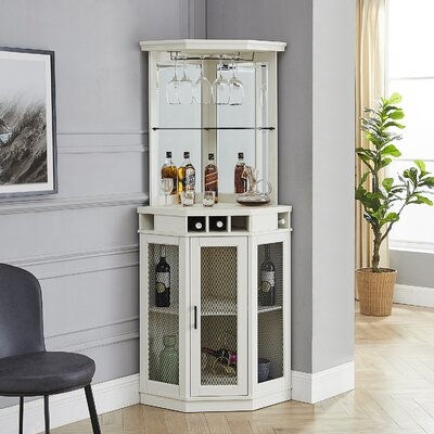 Bar with Wine Storage - Image 0