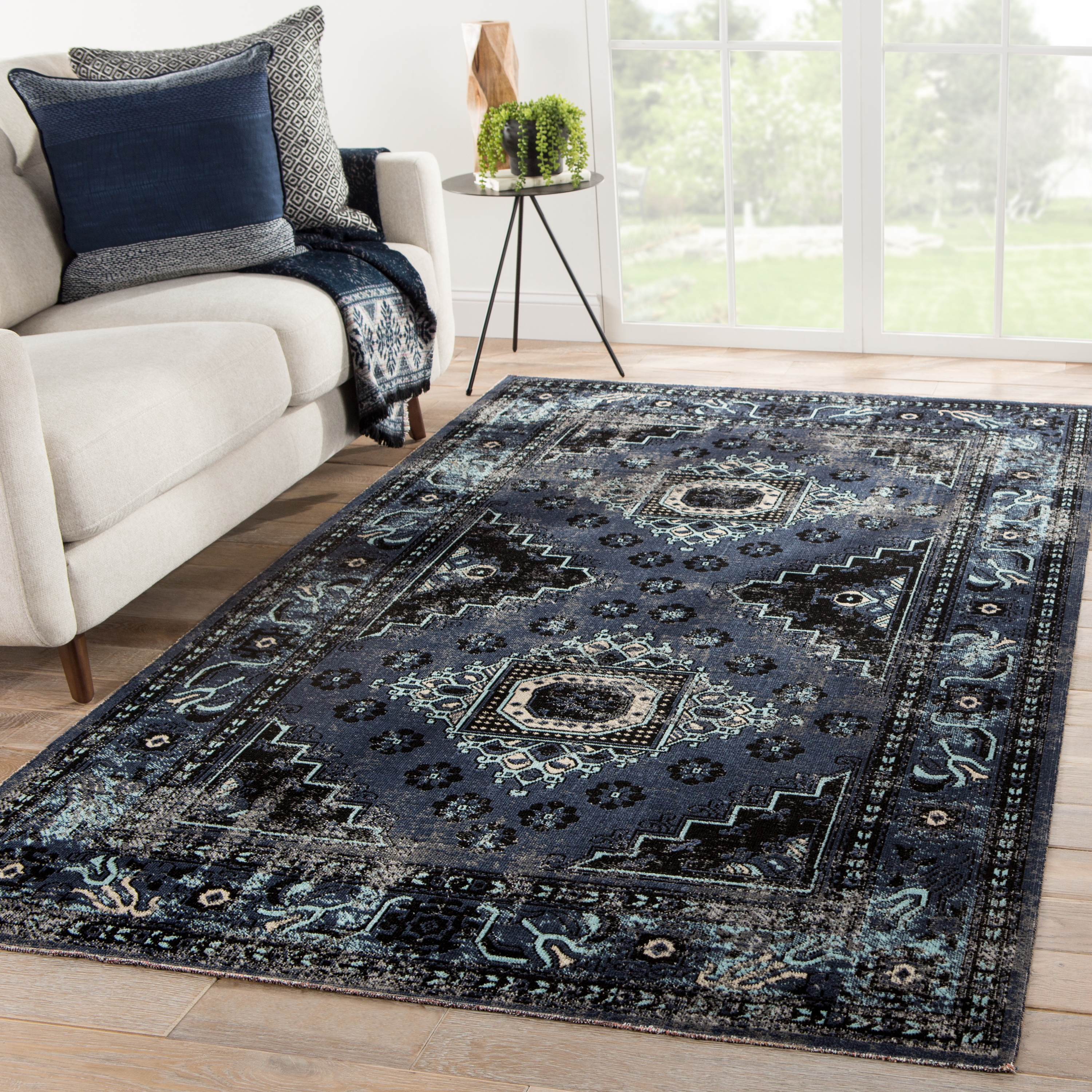 Westlyn Indoor/ Outdoor Medallion Black/ Blue Area Rug (8'10"X12') - Image 4