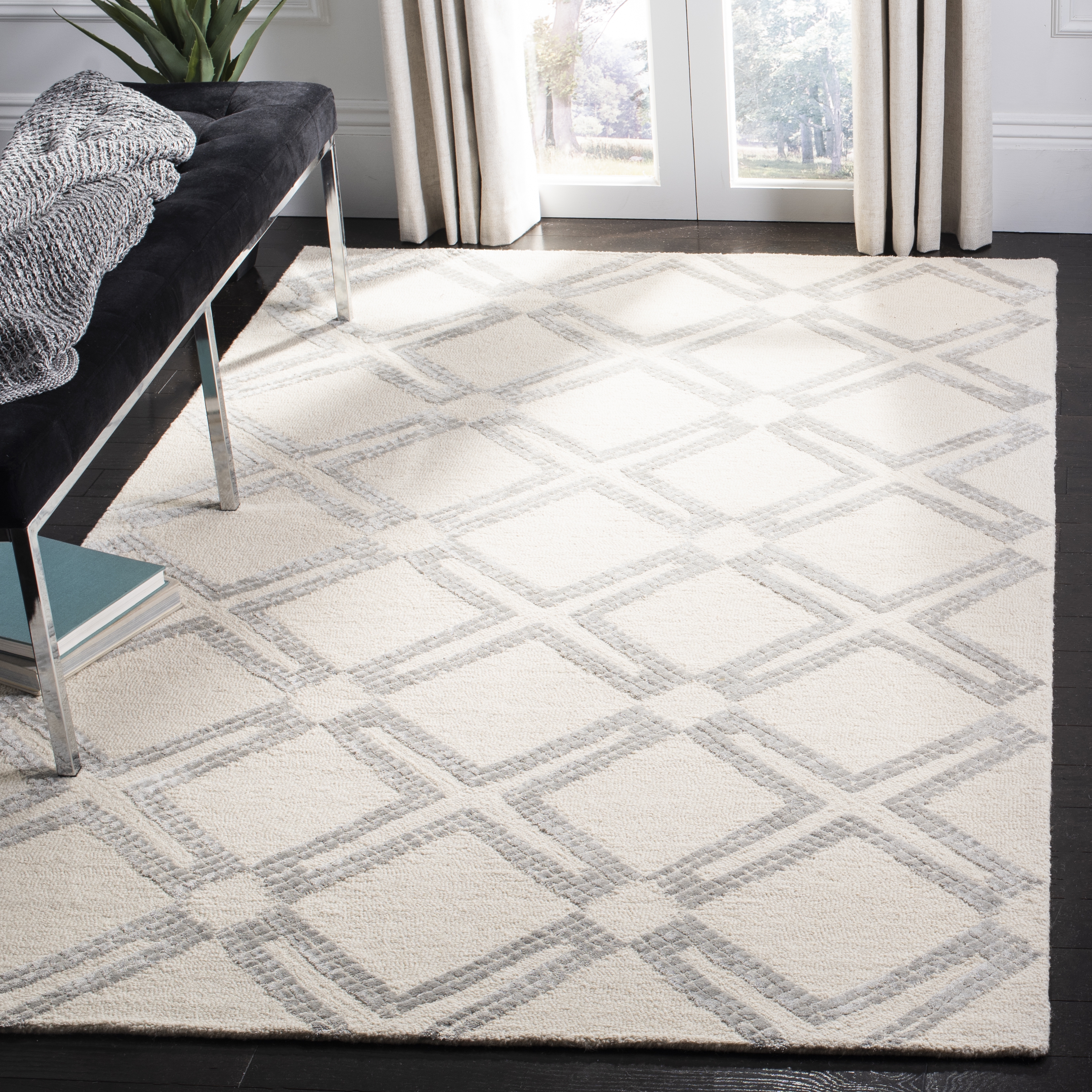 Arlo Home Hand Tufted Area Rug, BLG574G, Ivory/Silver,  4' X 6' - Image 1