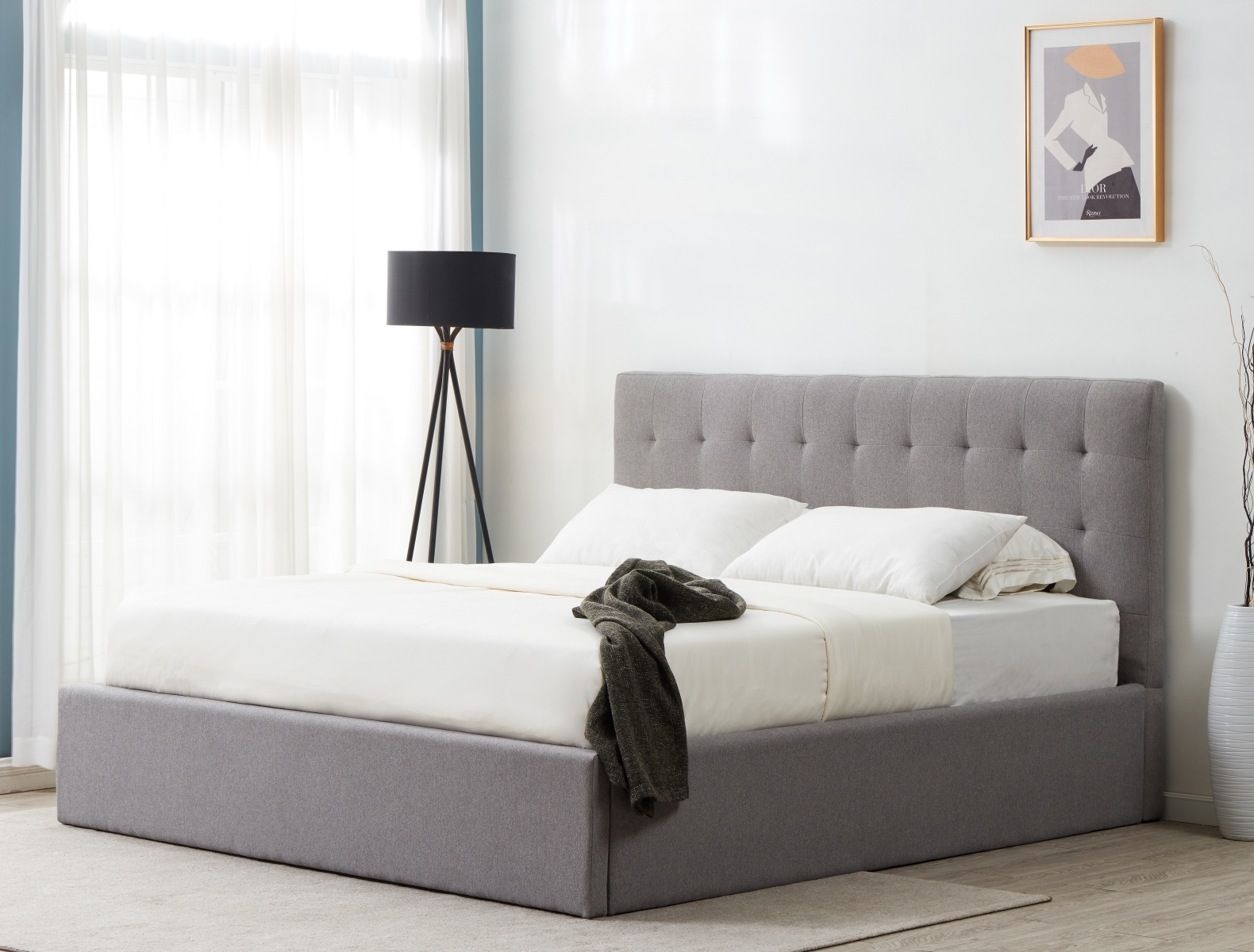 Rosita Low Profile Tufted Bed - Light Grey - Image 1