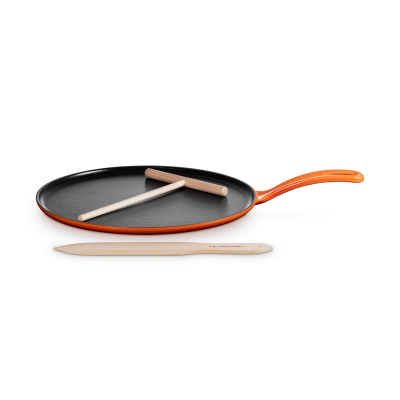 Le Creuset ® Heritage Traditional Round 10.25" Flame Crepe Pan - Image 1