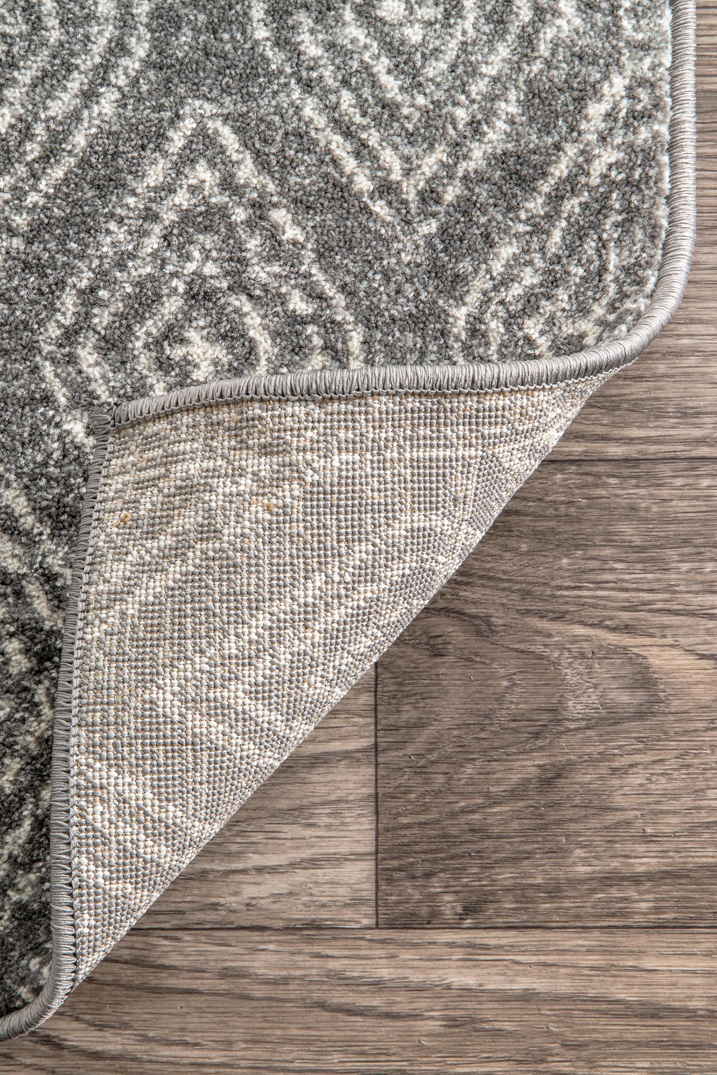 Sarina Diamonds Area Rug - Image 3