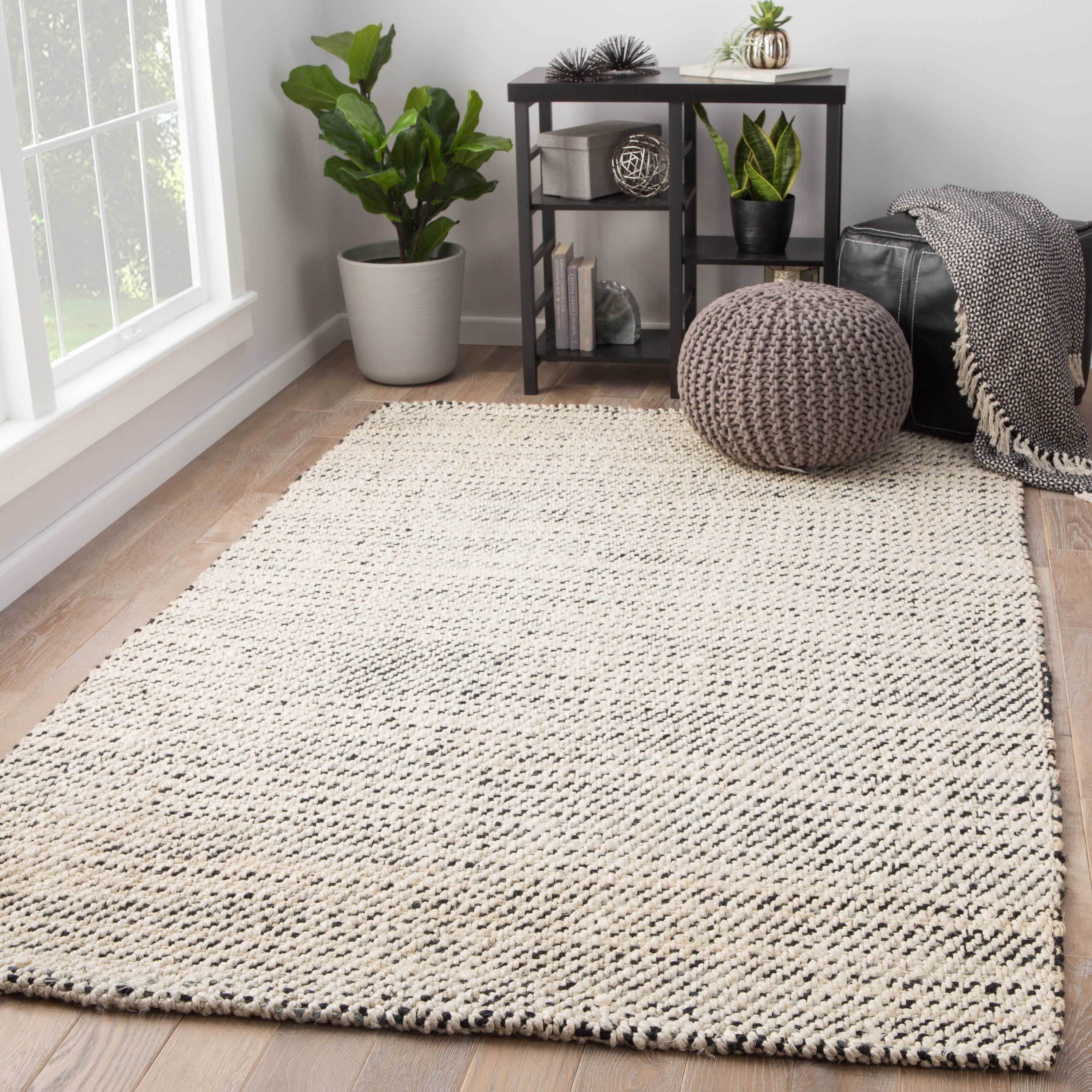 Almand Natural Solid White/ Black Area Rug (9' X 12') - Image 4