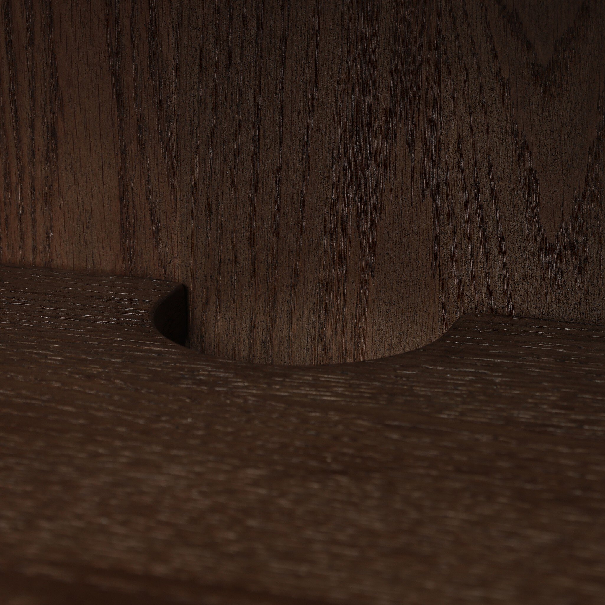Gibbs Media Console - Tan Oak Veneer - Image 9