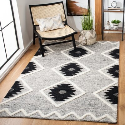 Vermont Area Rug In Black/Ivory - Image 0
