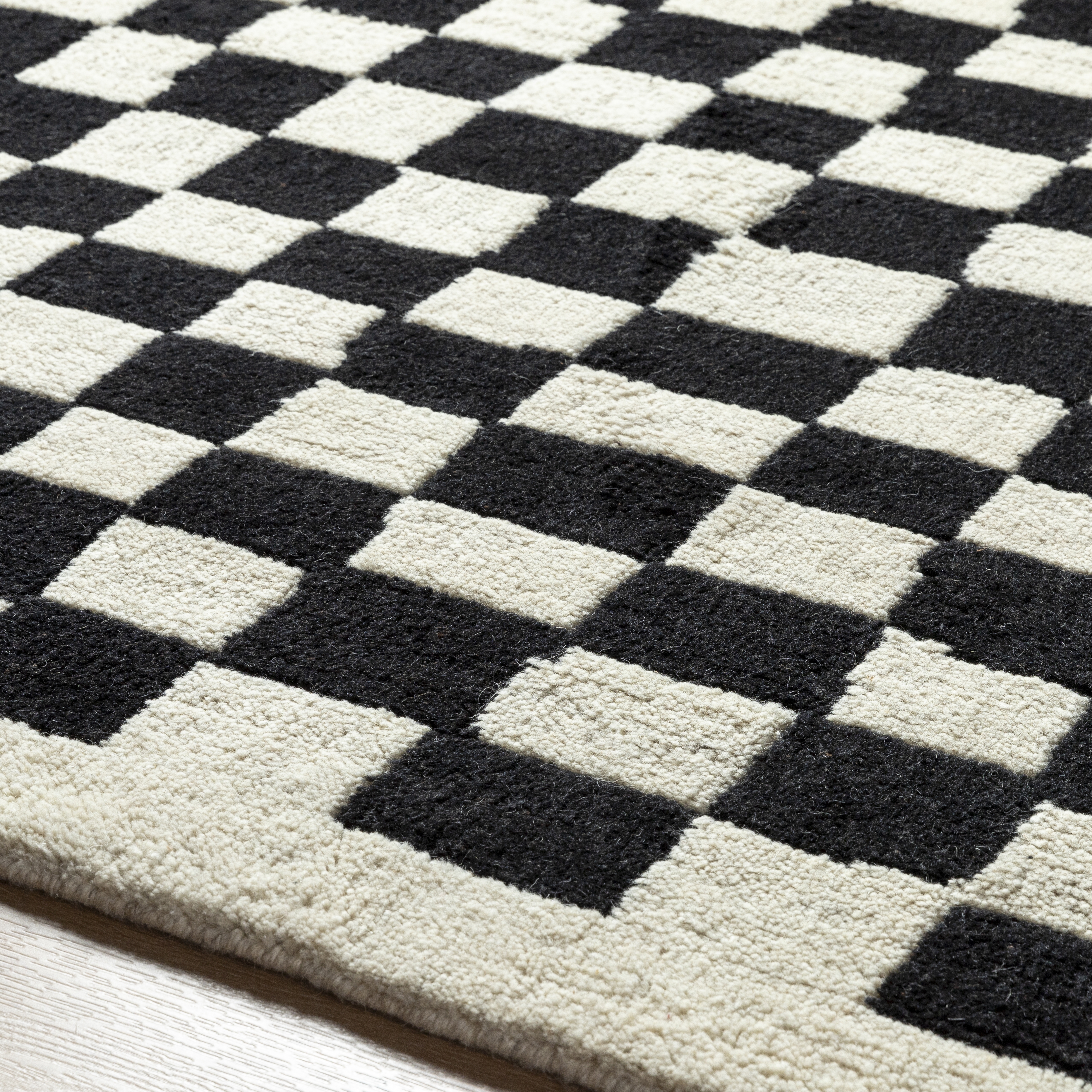 Damier Black Indoor 2' x 3' Handmade Rug - Image 3